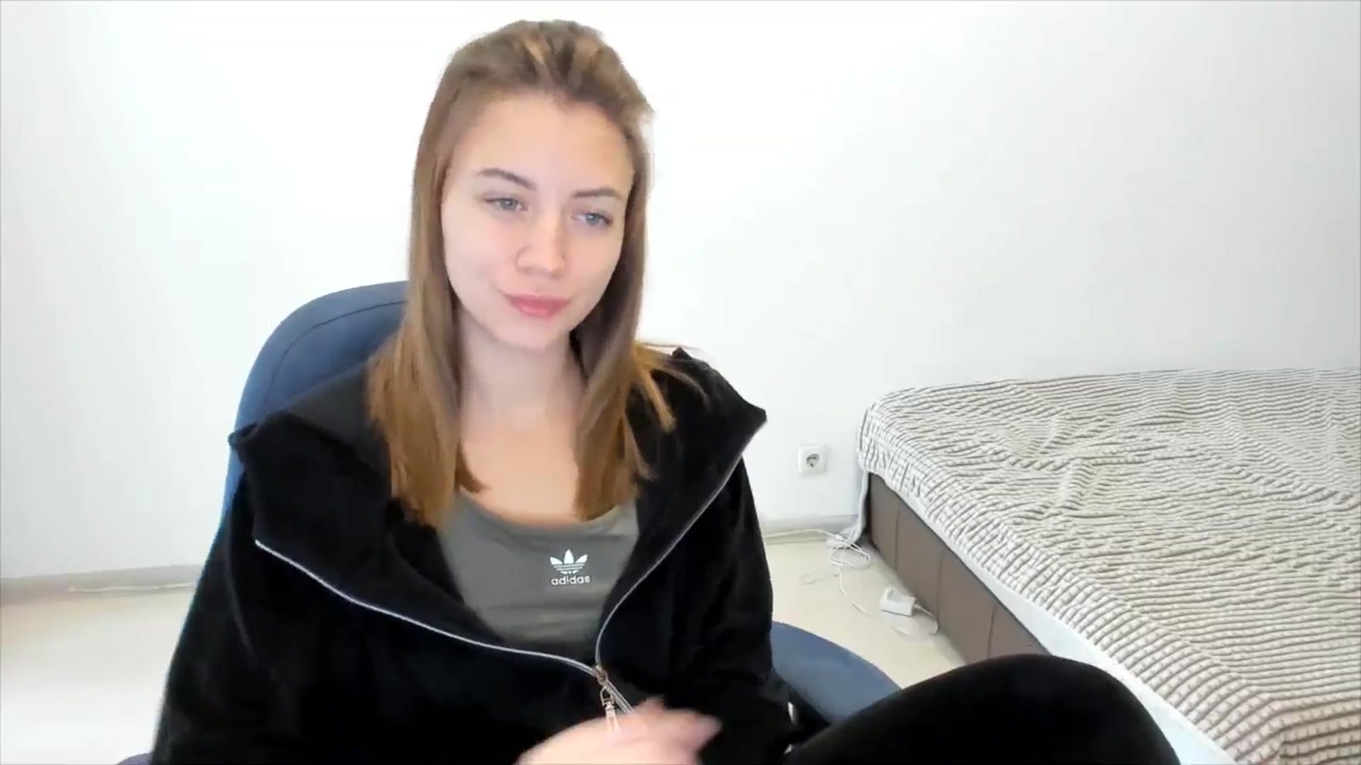 Gallery image thumbnail from Sulfate0's myfreecams stream on, 11/06/2024, 08:26 image 11 of 20