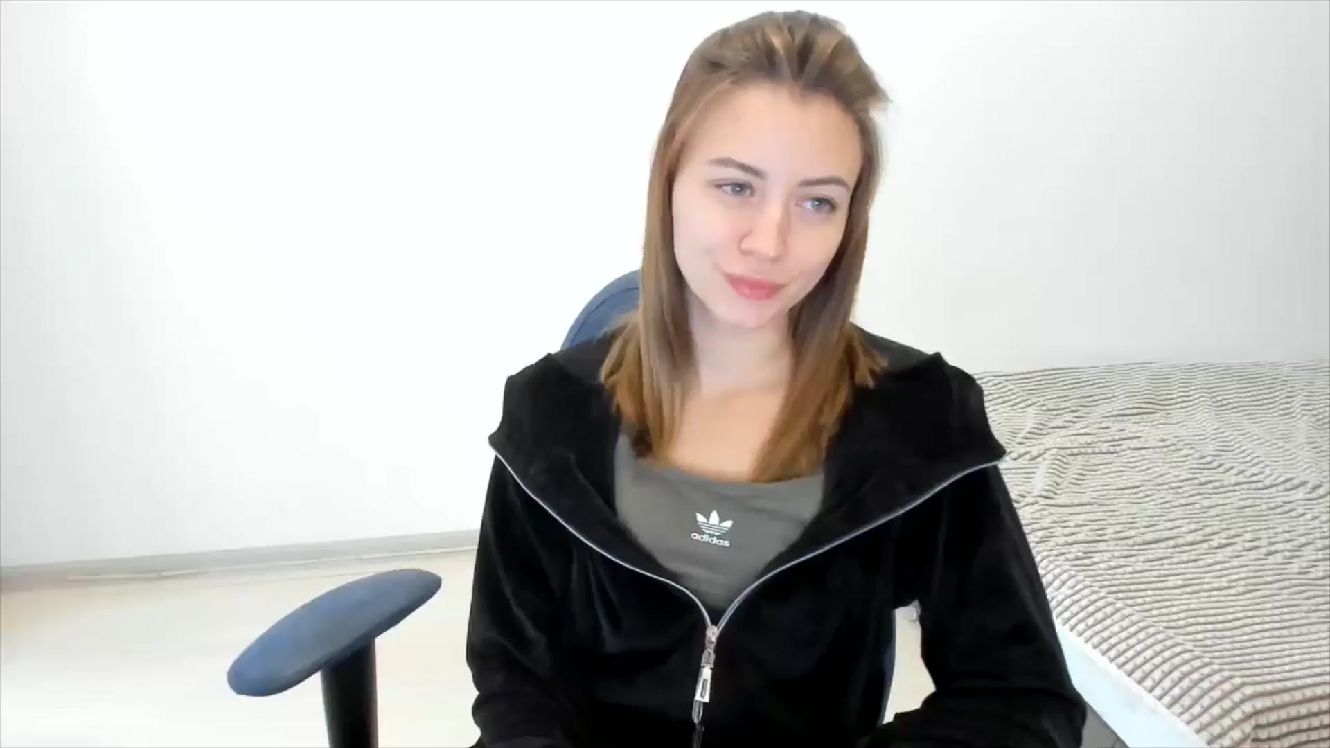 Gallery image thumbnail from Sulfate0's myfreecams stream on, 11/06/2024, 08:26 image 7 of 20