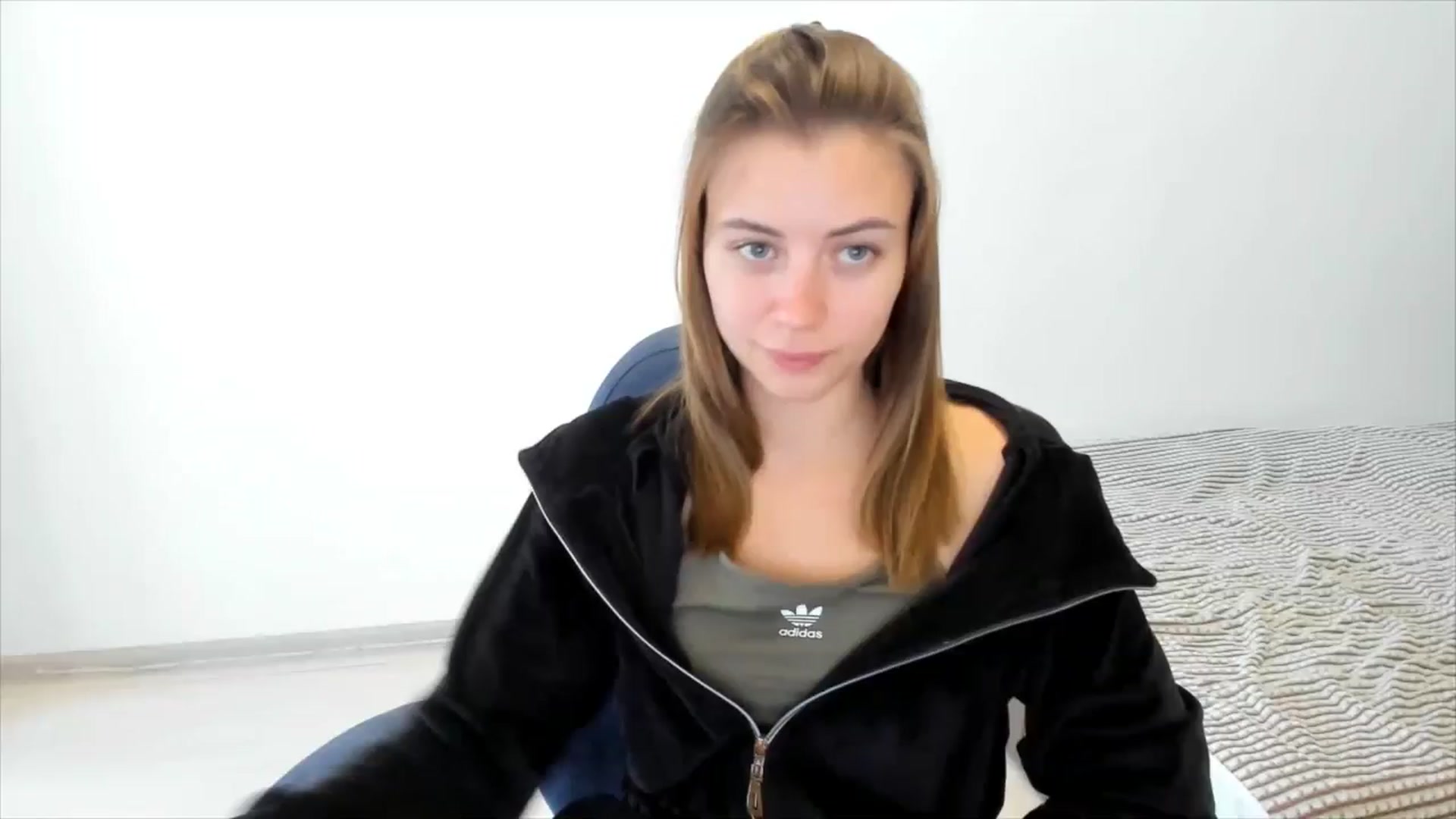 Gallery image thumbnail from Sulfate0's myfreecams stream on, 11/06/2024, 11:17 image 1 of 20