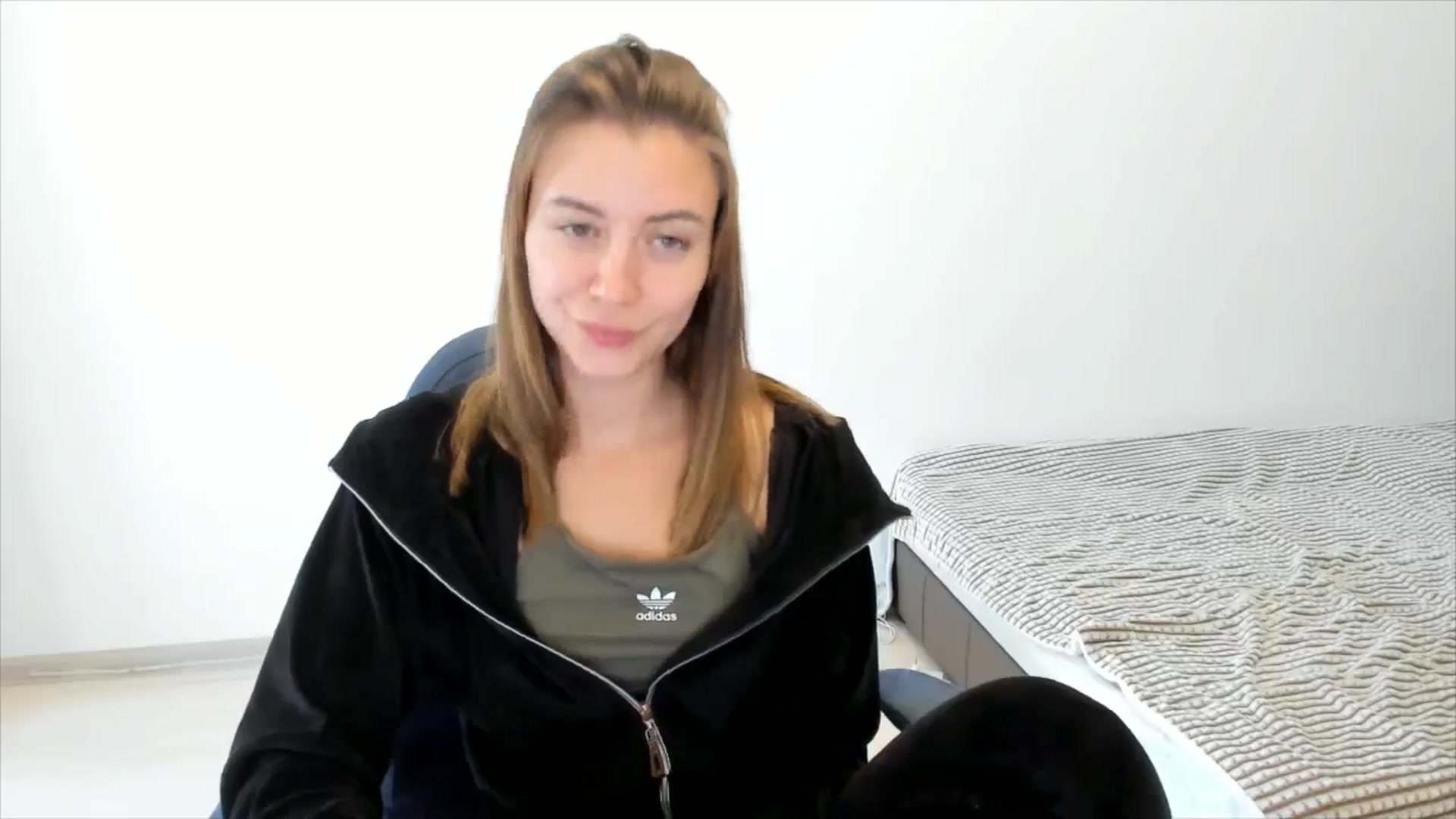 Gallery image thumbnail from Sulfate0's myfreecams stream on, 11/06/2024, 11:17 image 16 of 20