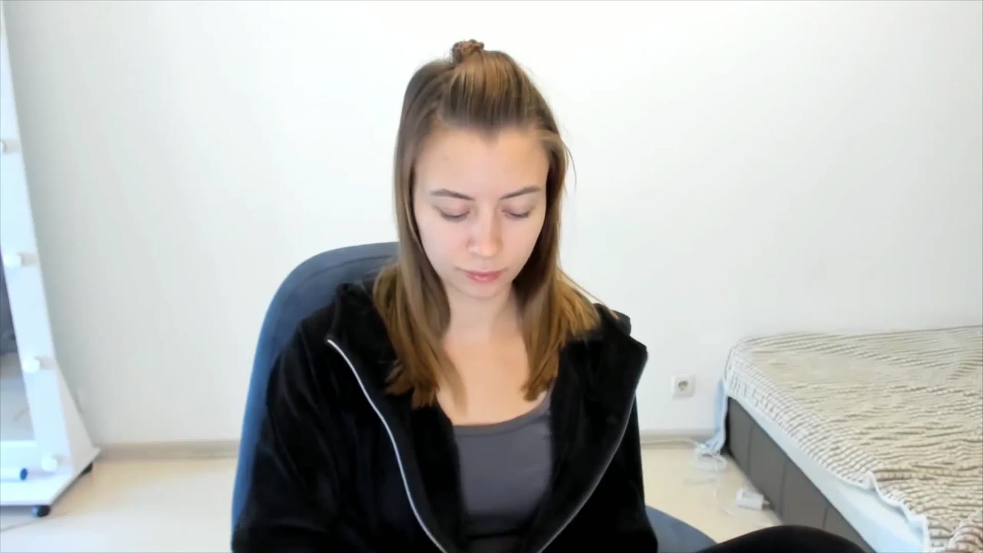 Gallery image thumbnail from Sulfate0's myfreecams stream on, 11/07/2024, 08:03 image 18 of 20