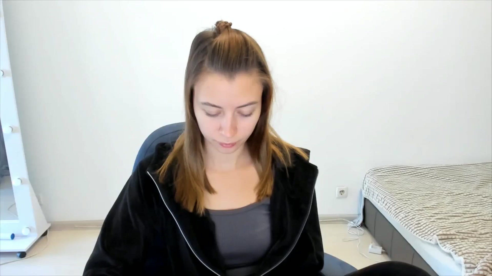 Gallery image thumbnail from Sulfate0's myfreecams stream on, 11/07/2024, 08:03 image 16 of 20
