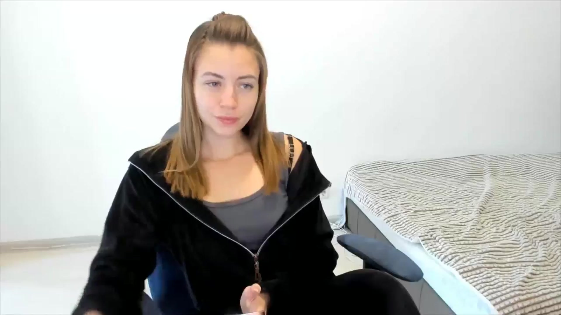 Gallery image thumbnail from Sulfate0's myfreecams stream on, 11/07/2024, 10:04 image 2 of 20