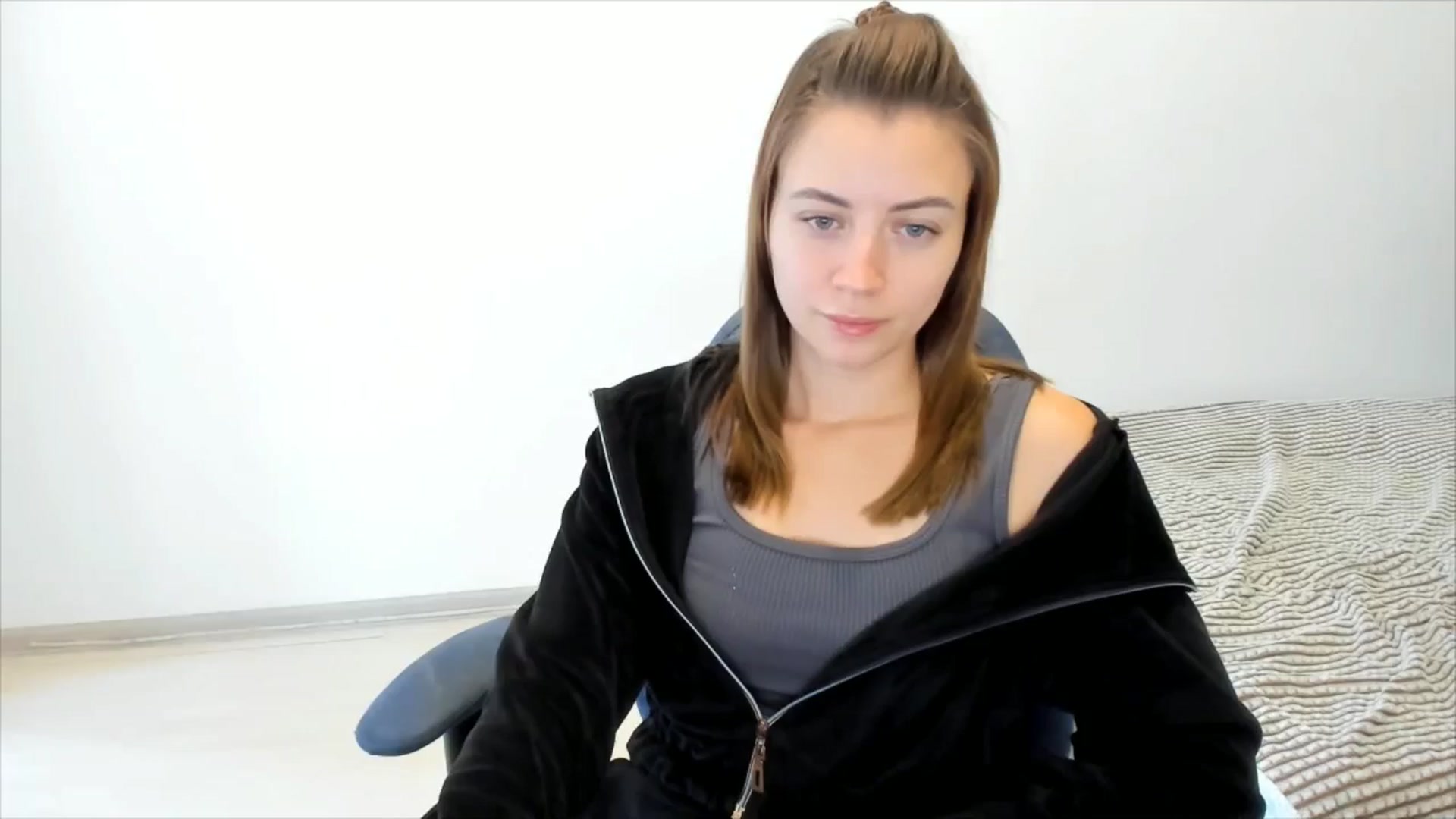Gallery image thumbnail from Sulfate0's myfreecams stream on, 11/07/2024, 10:04 image 14 of 20