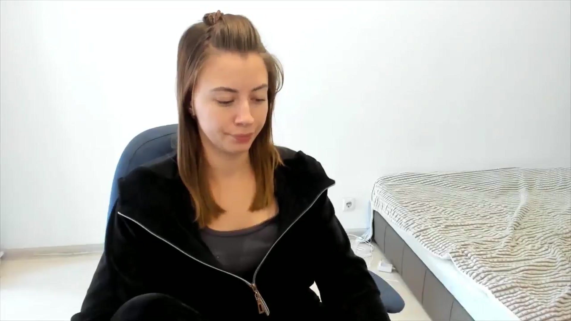 Gallery image thumbnail from Sulfate0's myfreecams stream on, 11/07/2024, 10:53 image 13 of 20