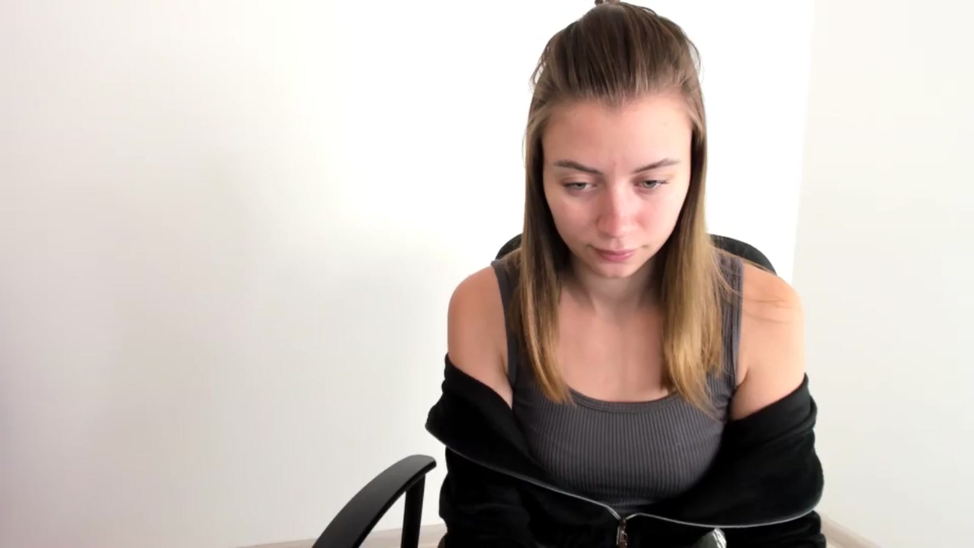 Gallery image thumbnail from Sulfate0's myfreecams stream on, 11/09/2024, 08:11 image 3 of 20