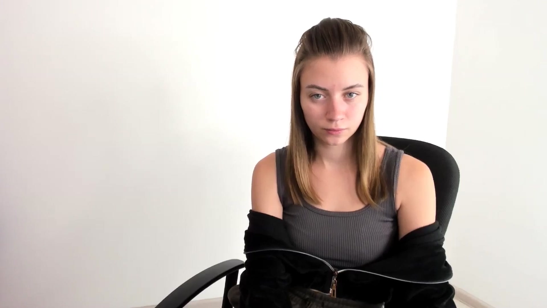 Gallery image thumbnail from Sulfate0's myfreecams stream on, 11/09/2024, 08:11 image 9 of 20