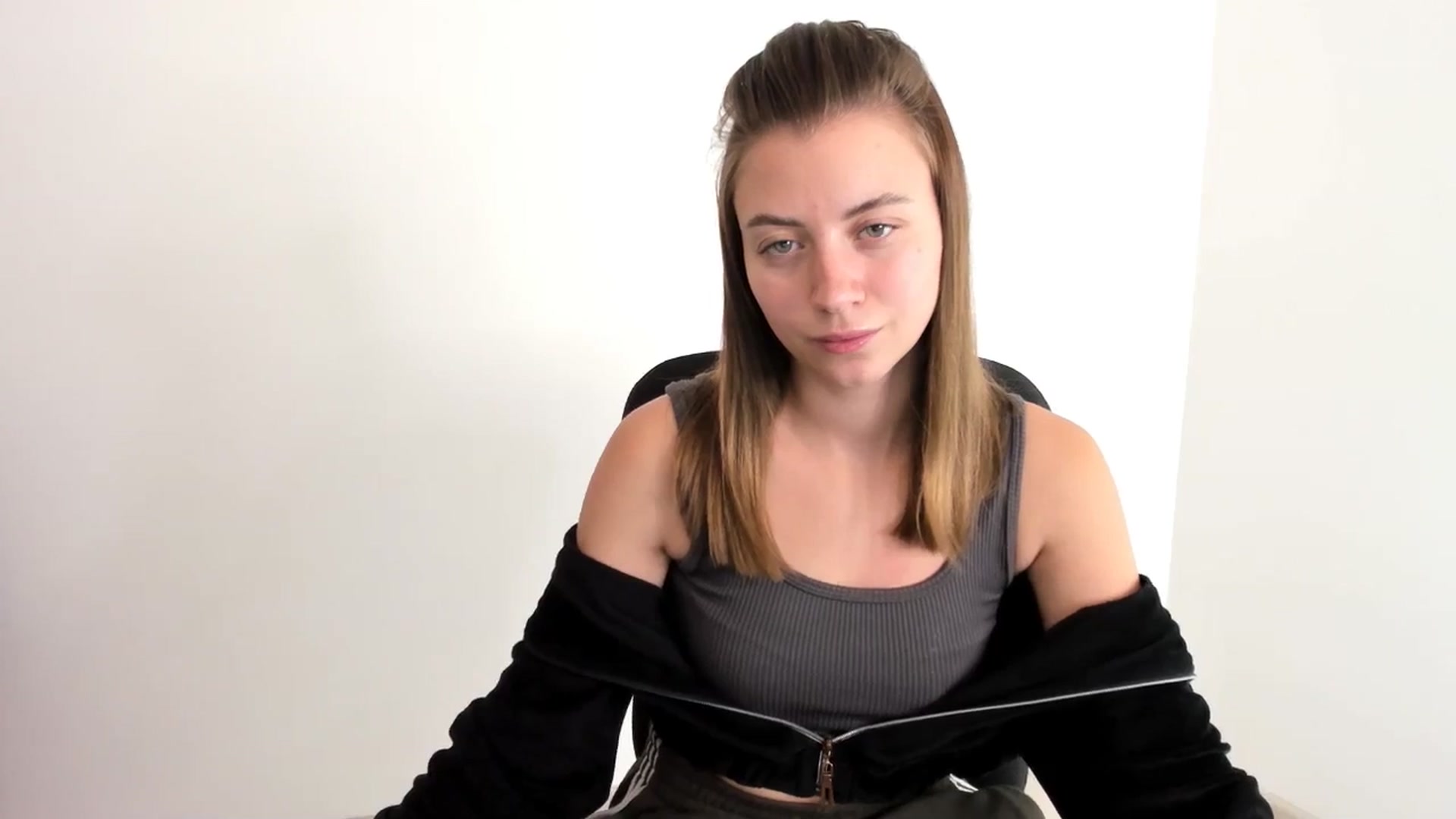 Gallery image thumbnail from Sulfate0's myfreecams stream on, 11/09/2024, 08:47 image 10 of 20