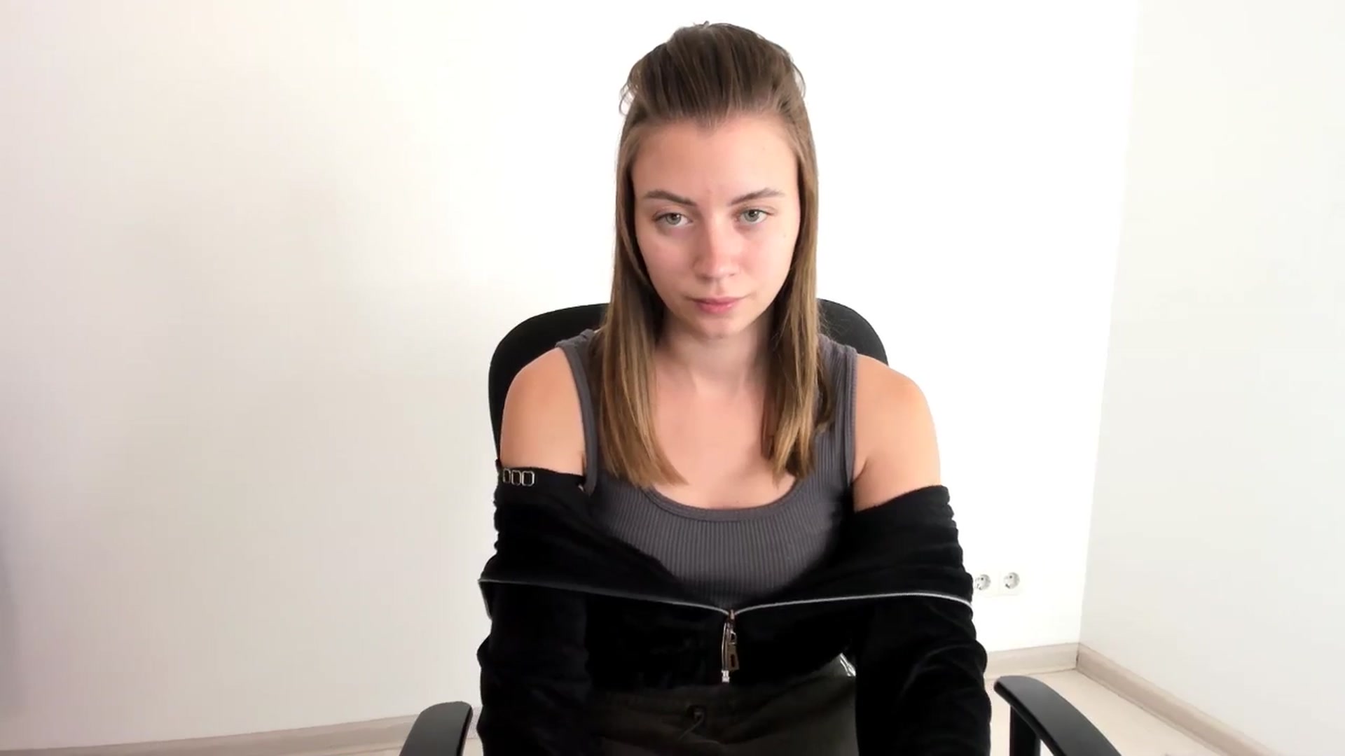 Gallery image thumbnail from Sulfate0's myfreecams stream on, 11/09/2024, 09:24 image 9 of 20