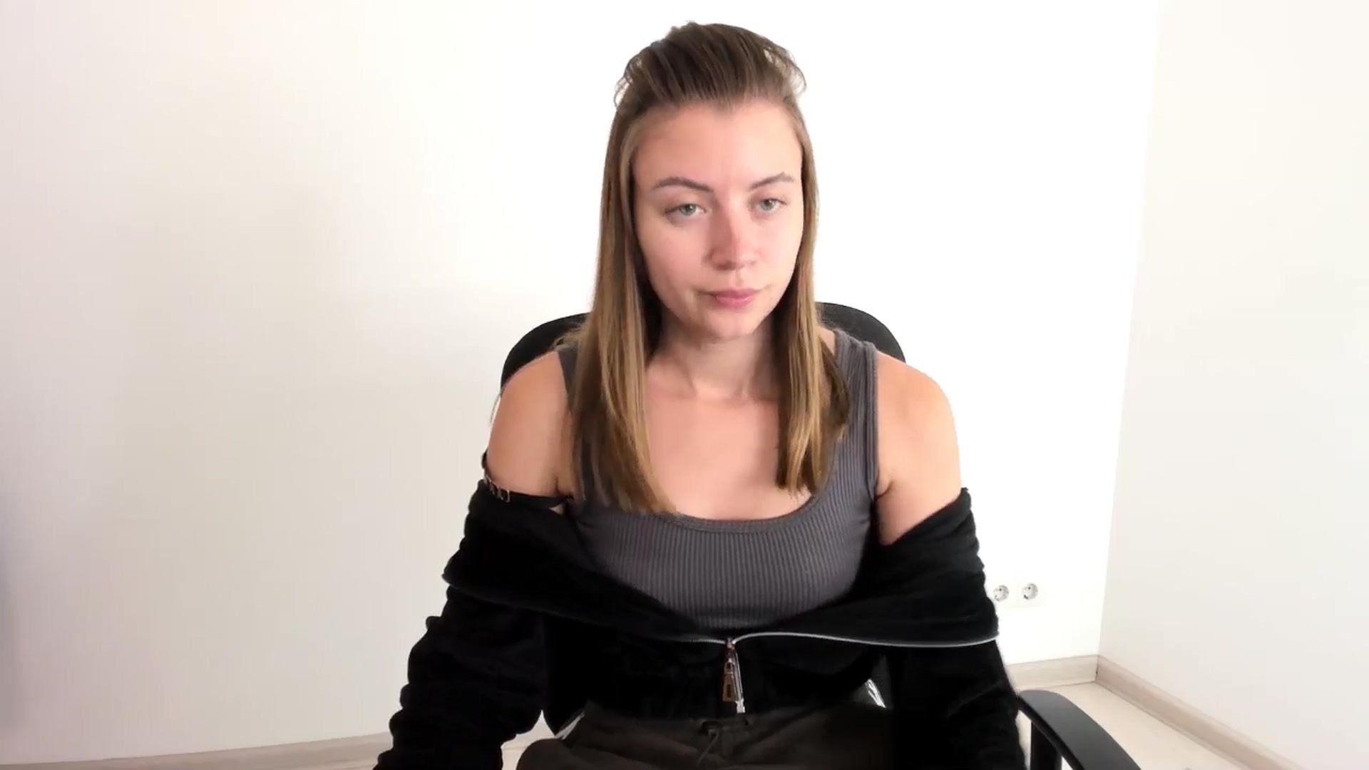 Gallery image thumbnail from Sulfate0's myfreecams stream on, 11/09/2024, 09:24 image 4 of 20