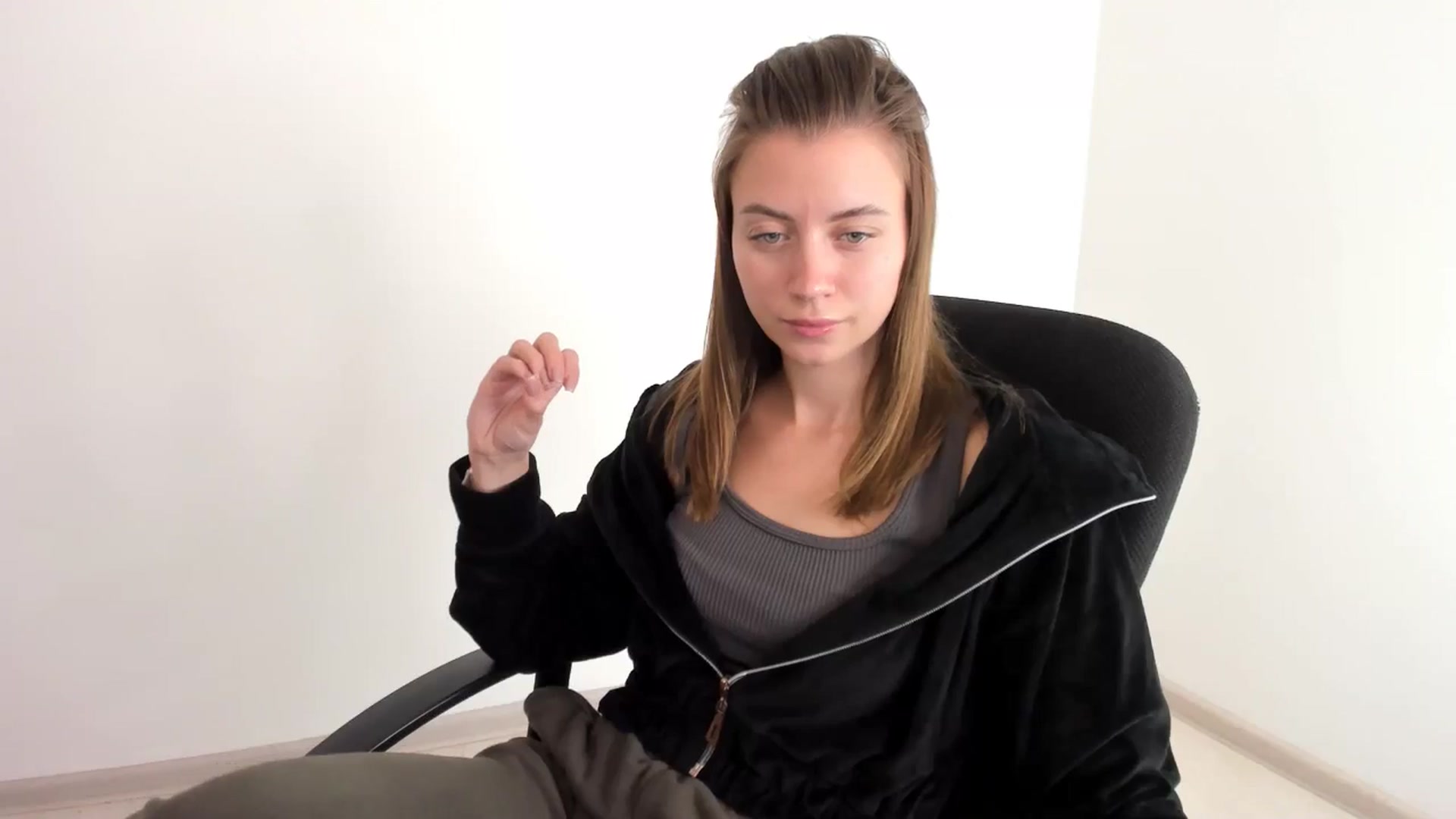Gallery image thumbnail from Sulfate0's myfreecams stream on, 11/09/2024, 11:18 image 16 of 20