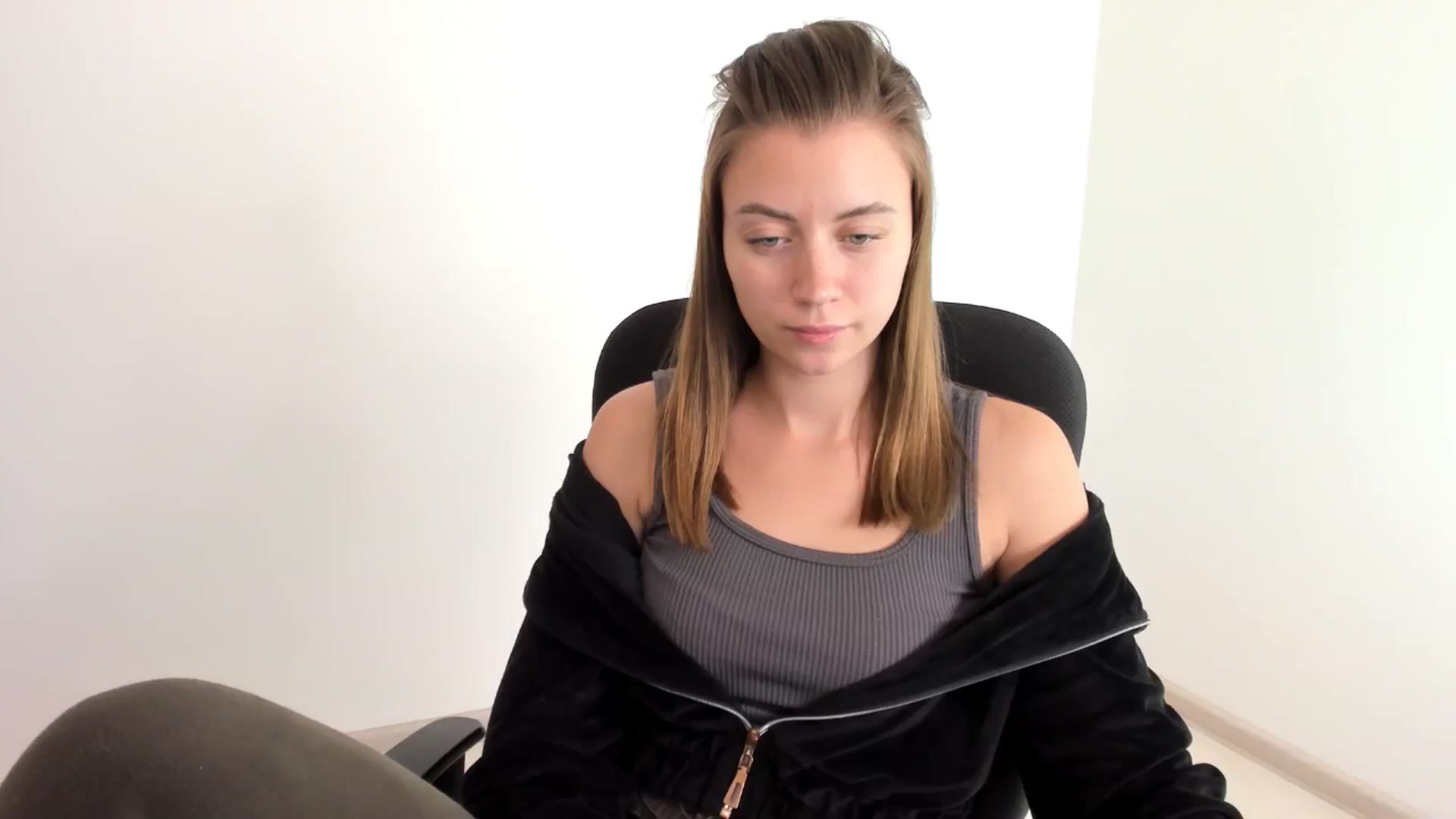 Gallery image thumbnail from Sulfate0's myfreecams stream on, 11/09/2024, 11:18 image 20 of 20