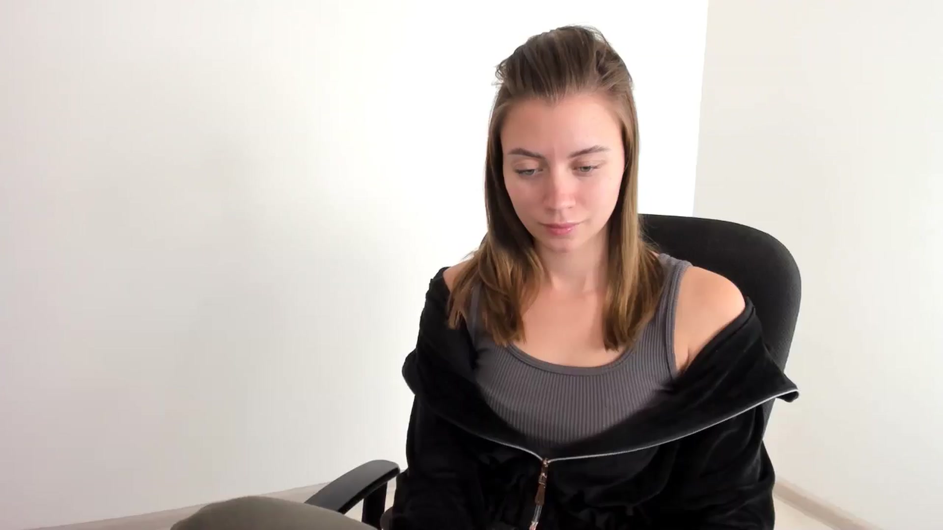 Gallery image thumbnail from Sulfate0's myfreecams stream on, 11/09/2024, 12:06 image 2 of 20