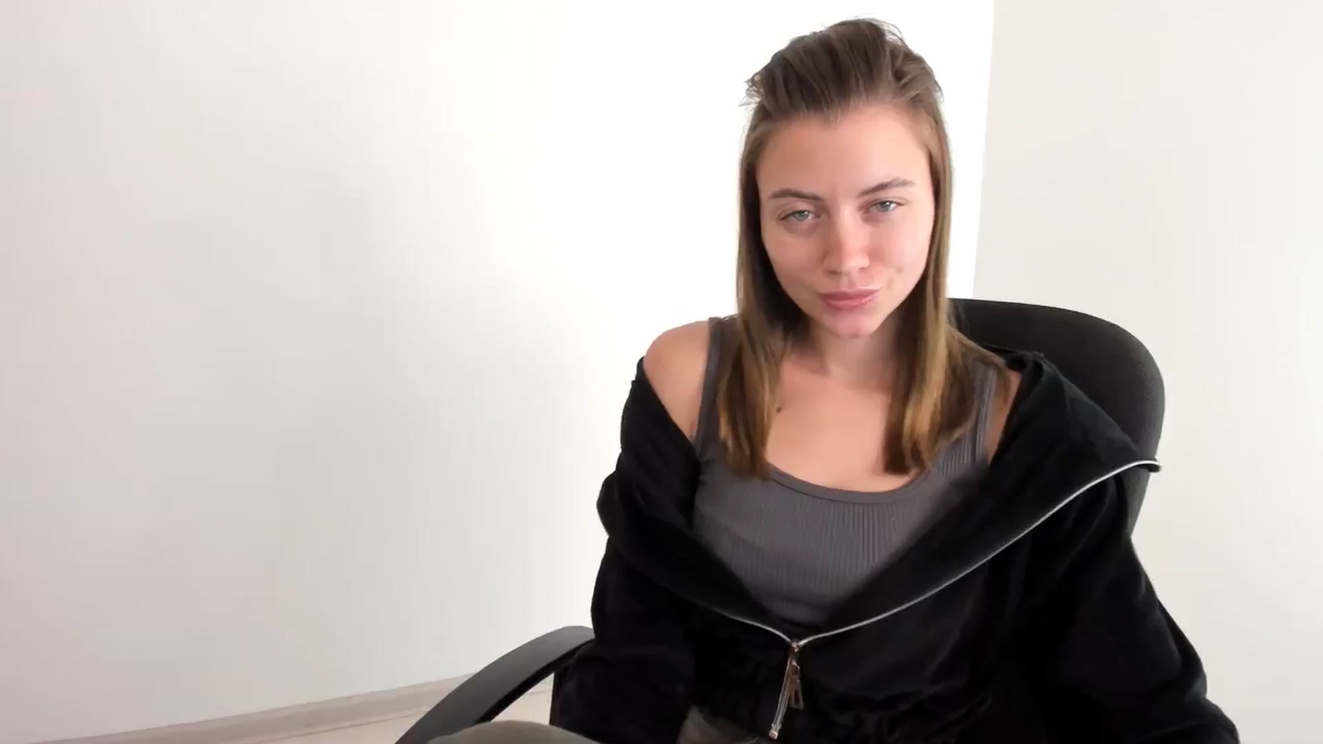 Gallery image thumbnail from Sulfate0's myfreecams stream on, 11/09/2024, 12:06 image 9 of 20