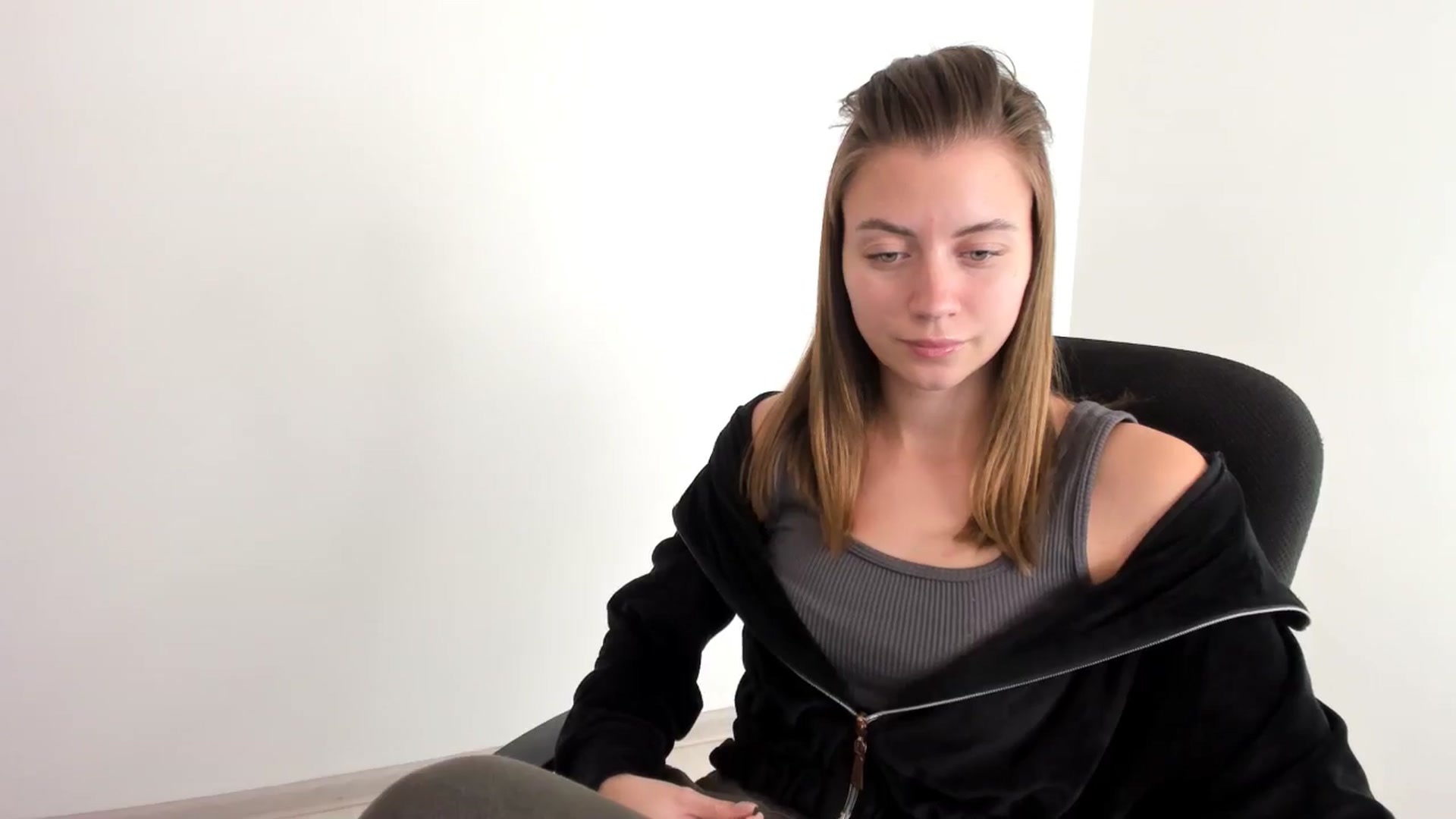 Gallery image thumbnail from Sulfate0's myfreecams stream on, 11/09/2024, 12:06 image 5 of 20