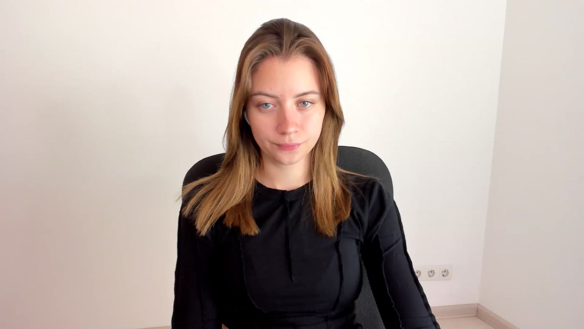 Gallery image thumbnail from Sulfate0's myfreecams stream on, 11/12/2024, 09:23 image 17 of 20