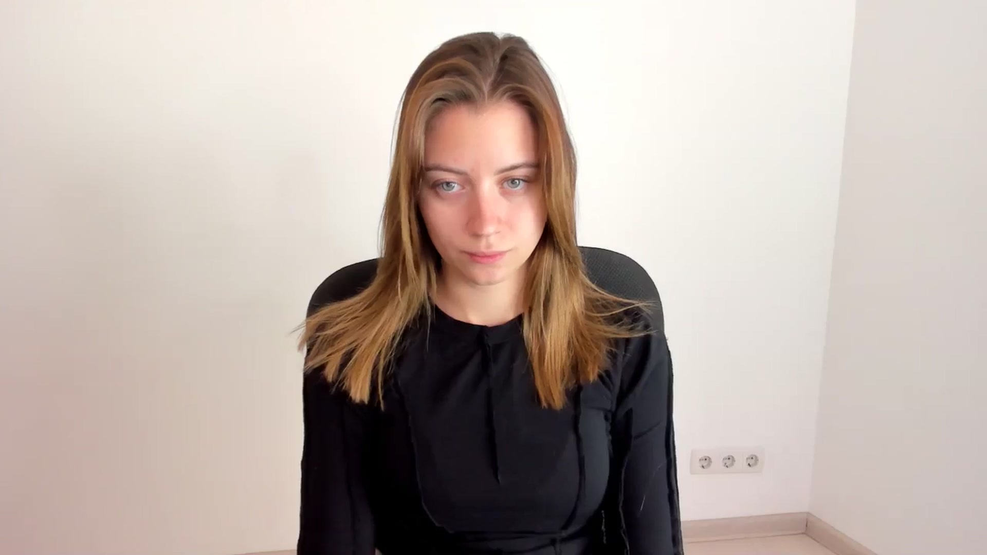 Gallery image thumbnail from Sulfate0's myfreecams stream on, 11/12/2024, 09:23 image 13 of 20