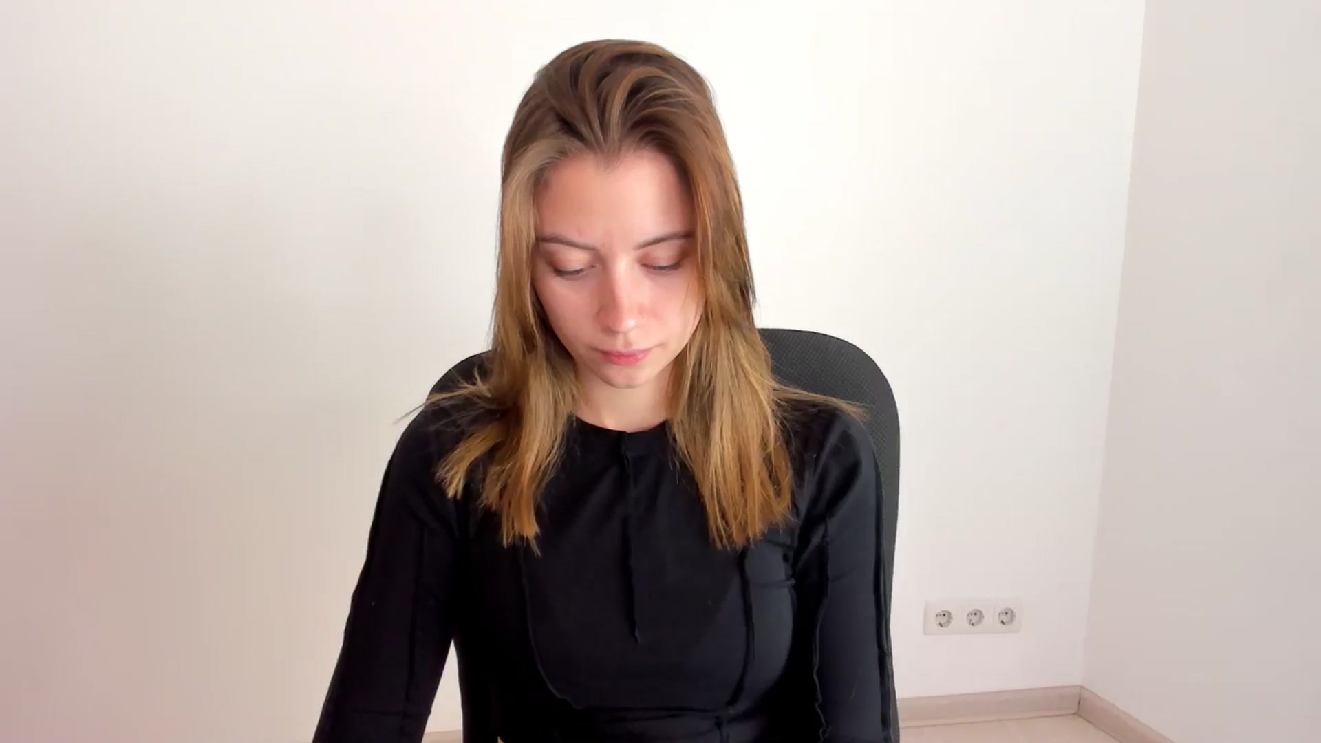 Gallery image thumbnail from Sulfate0's myfreecams stream on, 11/12/2024, 09:23 image 7 of 20