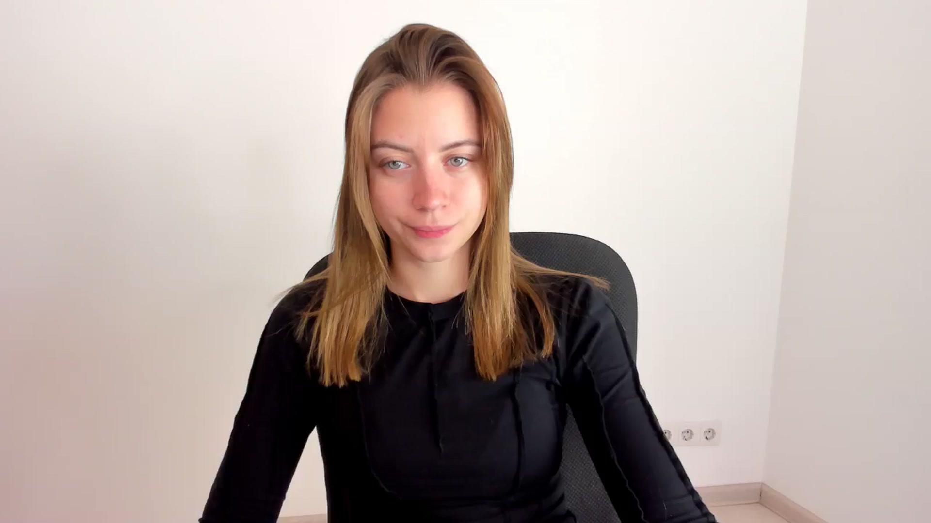 Gallery image thumbnail from Sulfate0's myfreecams stream on, 11/12/2024, 09:23 image 1 of 20