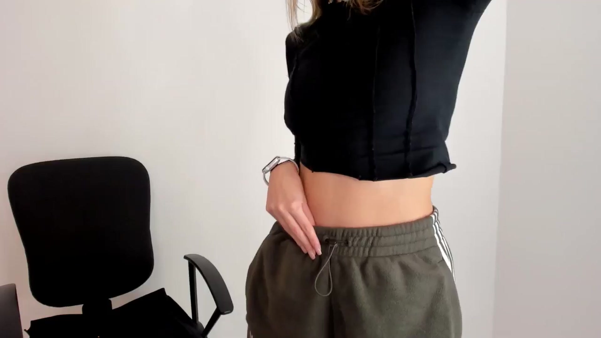 Gallery image thumbnail from Sulfate0's myfreecams stream on, 11/12/2024, 11:16 image 14 of 20