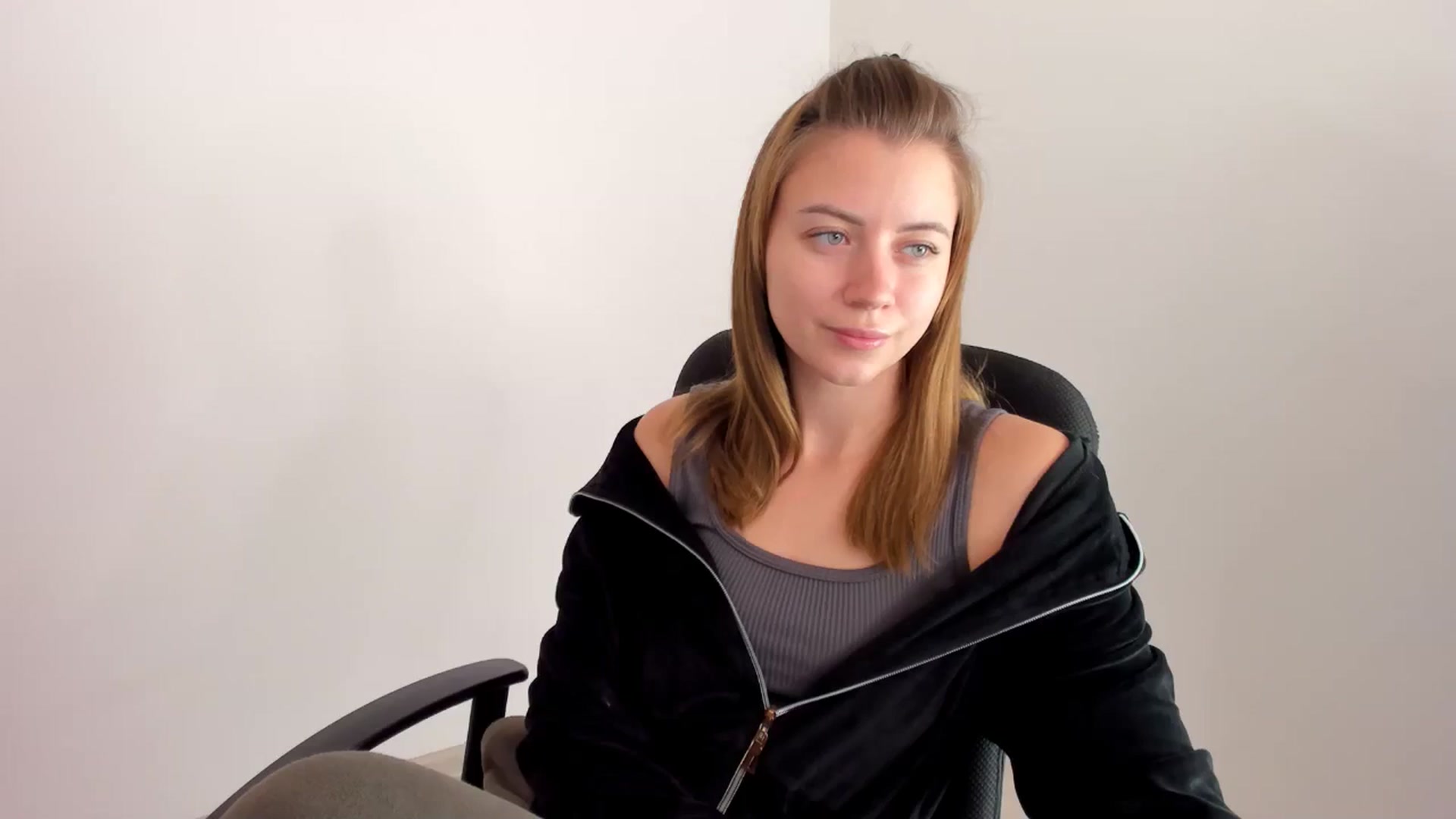 Gallery image thumbnail from Sulfate0's myfreecams stream on, 11/15/2024, 09:30 image 20 of 20