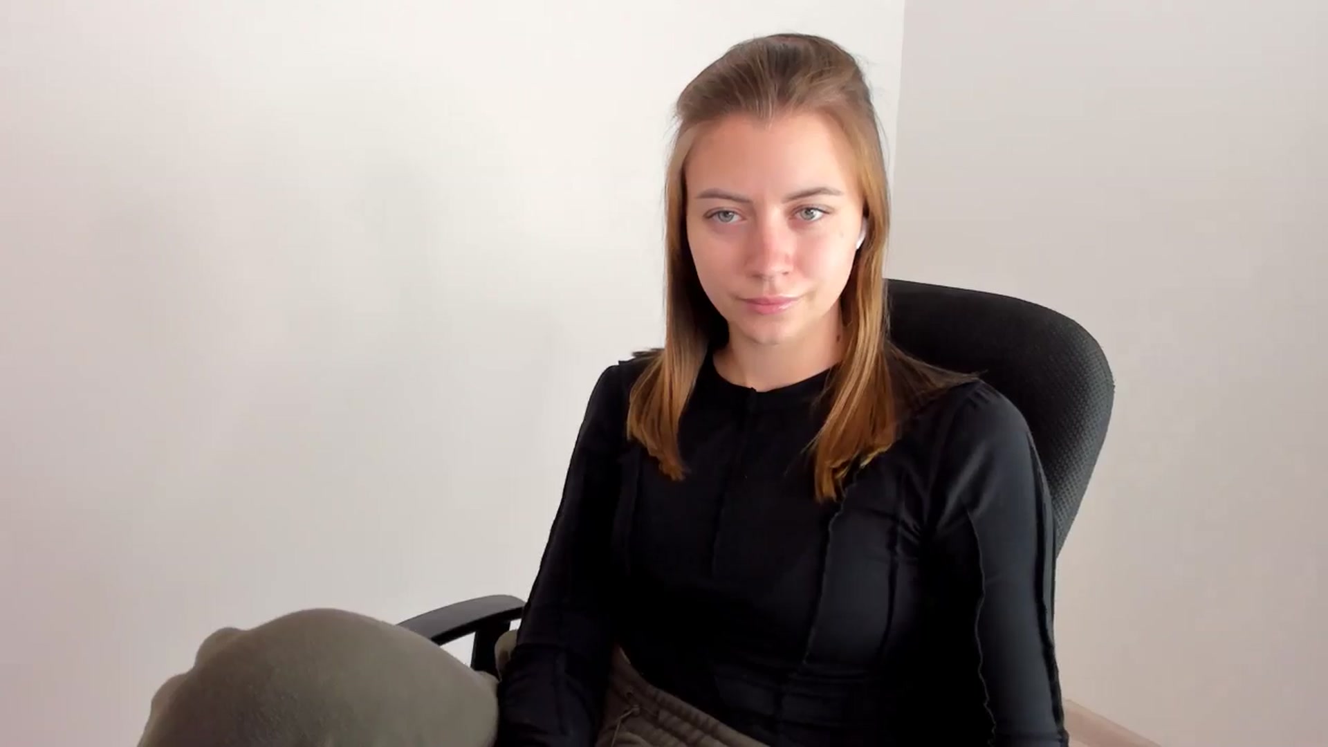 Gallery image thumbnail from Sulfate0's myfreecams stream on, 11/16/2024, 09:08 image 7 of 20