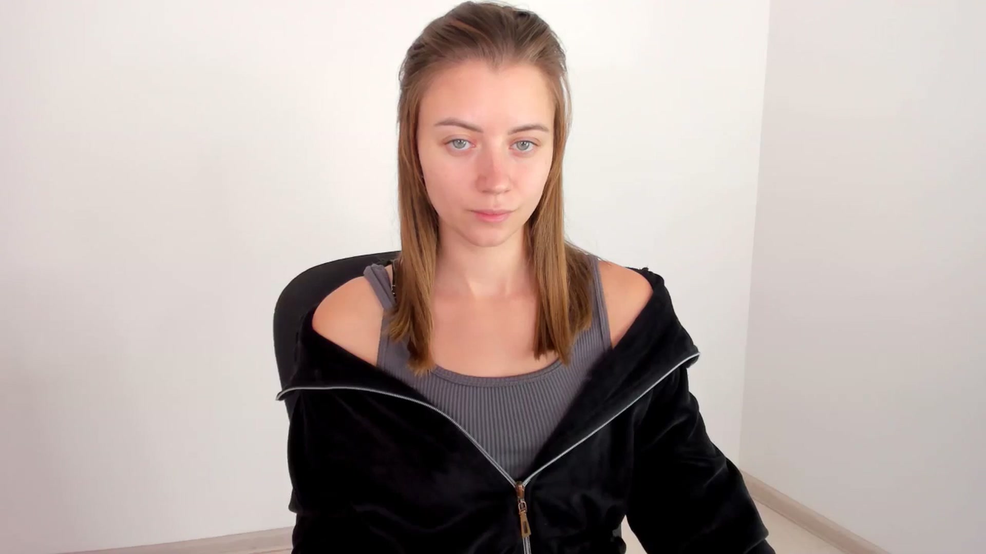 Gallery image thumbnail from Sulfate0's myfreecams stream on, 11/17/2024, 10:38 image 17 of 20