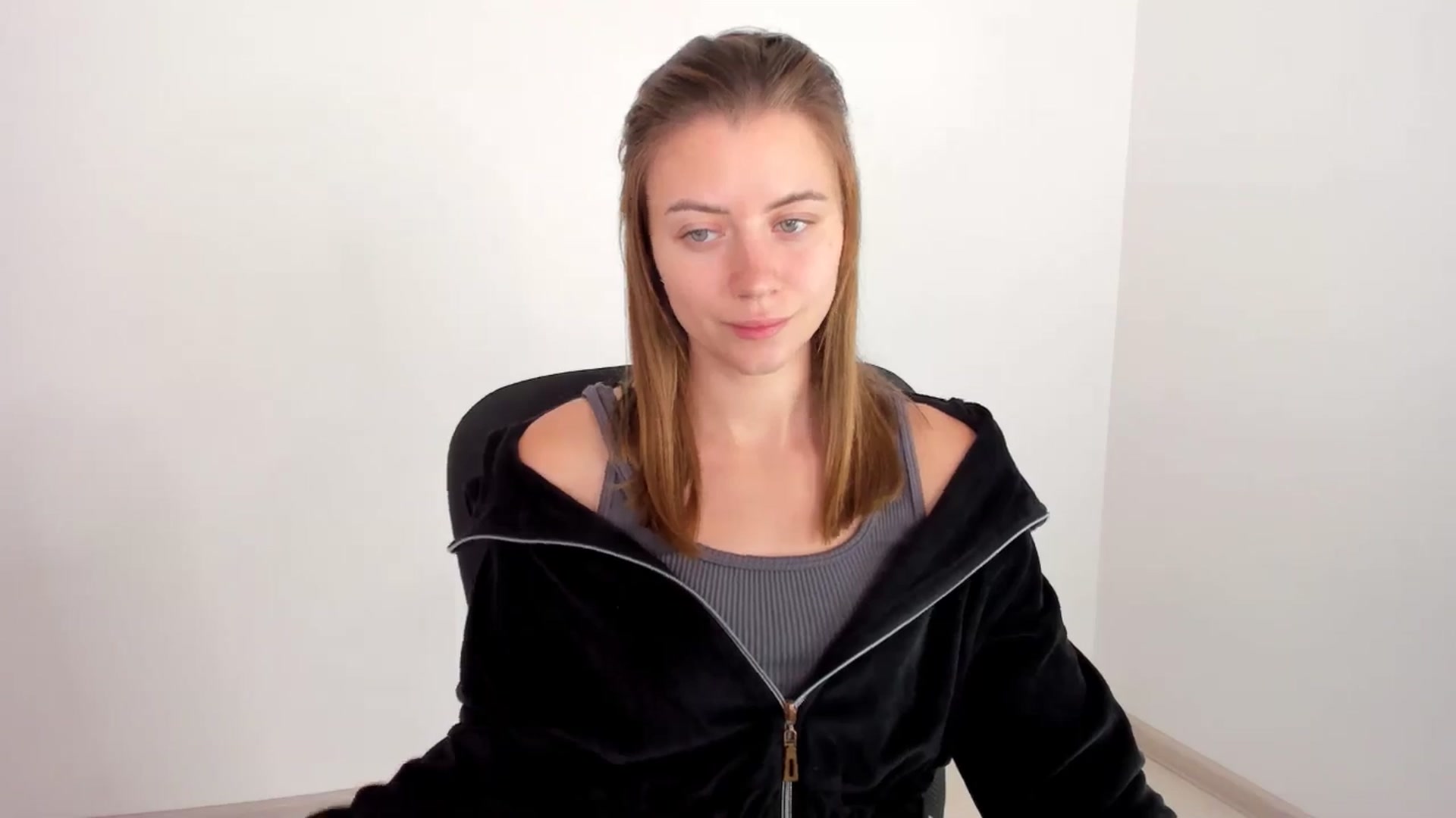Gallery image thumbnail from Sulfate0's myfreecams stream on, 11/17/2024, 10:38 image 12 of 20