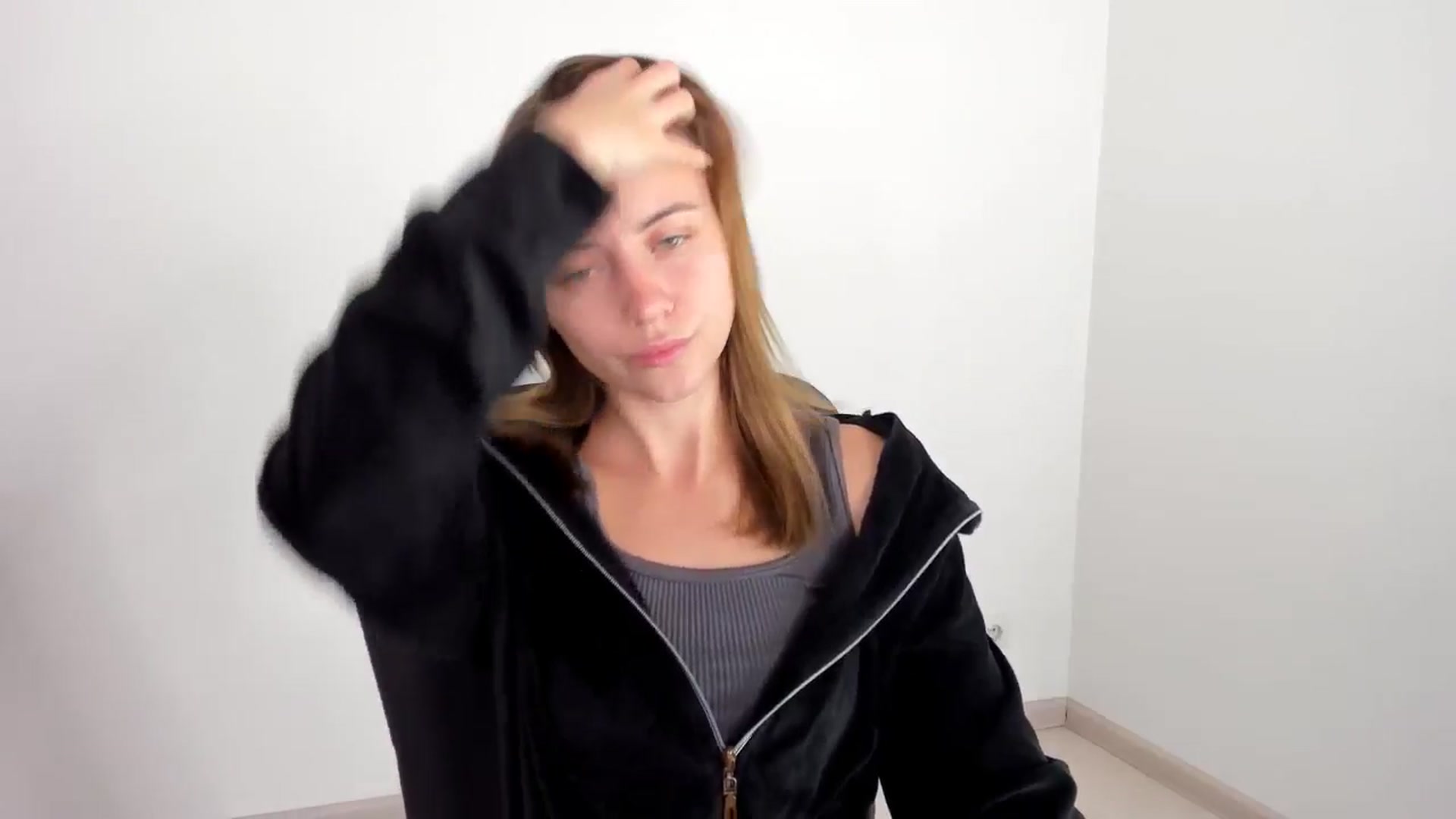 Gallery image thumbnail from Sulfate0's myfreecams stream on, 11/18/2024, 08:53 image 9 of 20