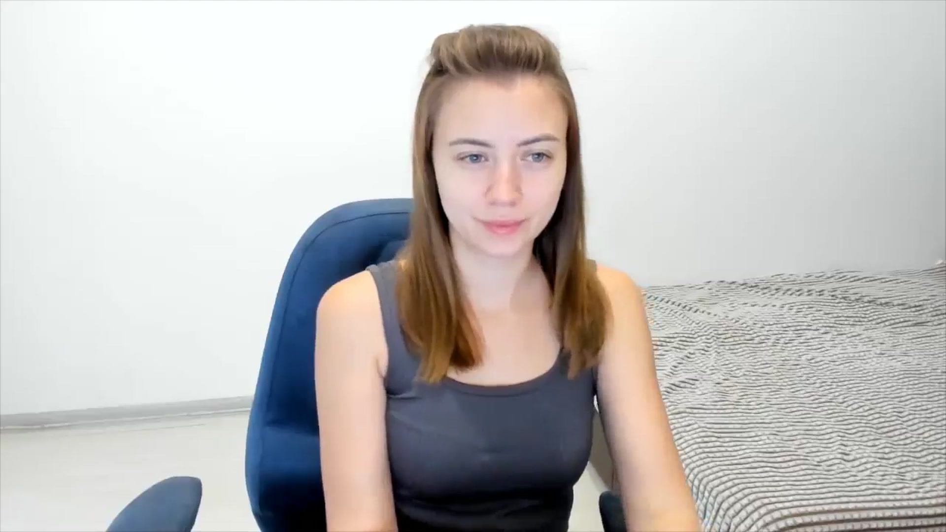 Gallery image thumbnail from Sulfate0's myfreecams stream on, 11/20/2024, 07:38 image 6 of 20