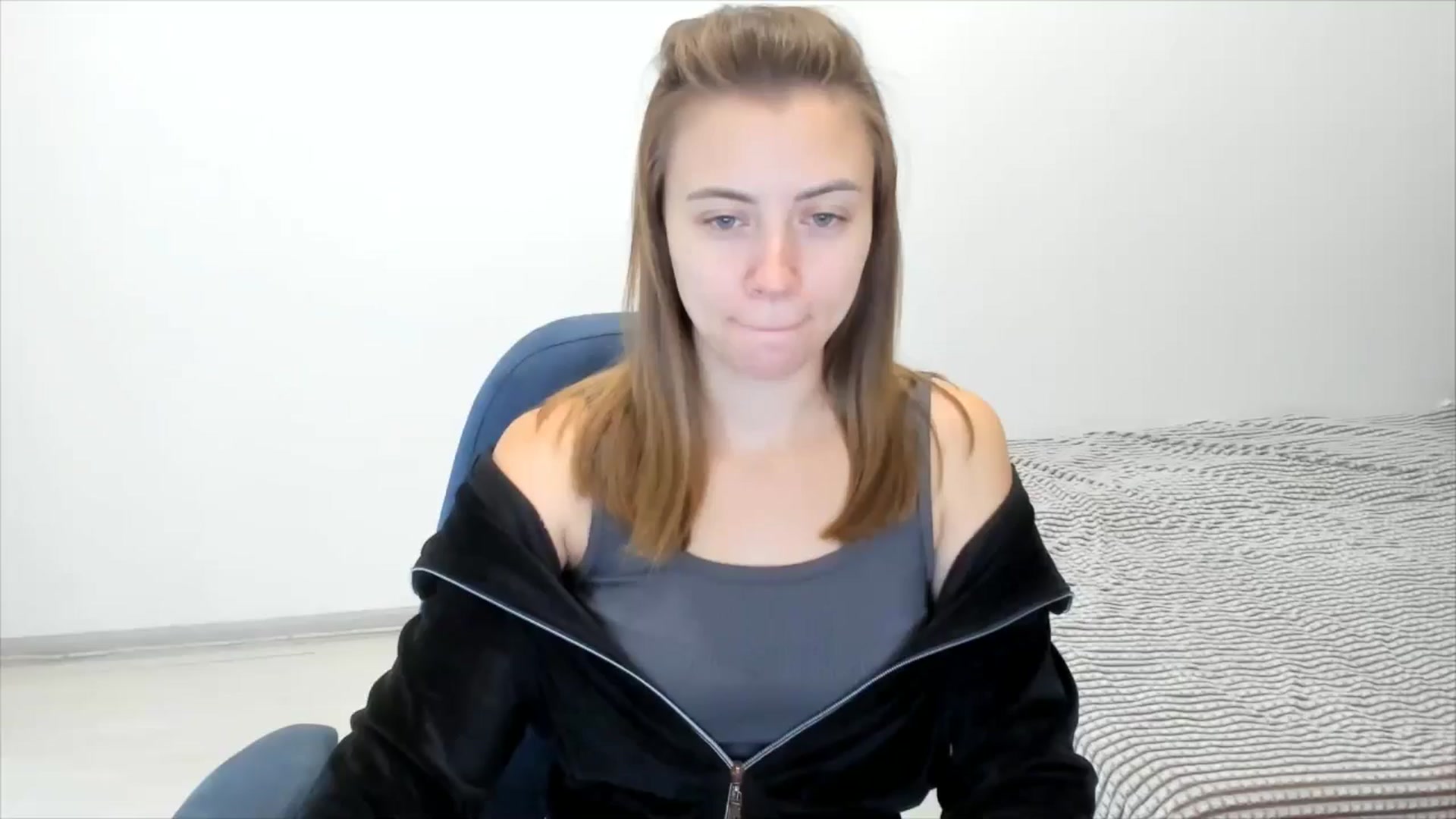 Gallery image thumbnail from Sulfate0's myfreecams stream on, 11/20/2024, 07:38 image 16 of 20