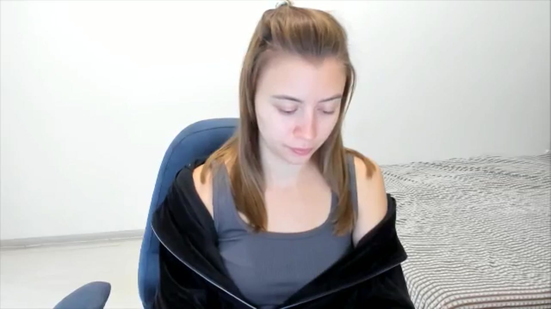Gallery image thumbnail from Sulfate0's myfreecams stream on, 11/20/2024, 08:27 image 3 of 20