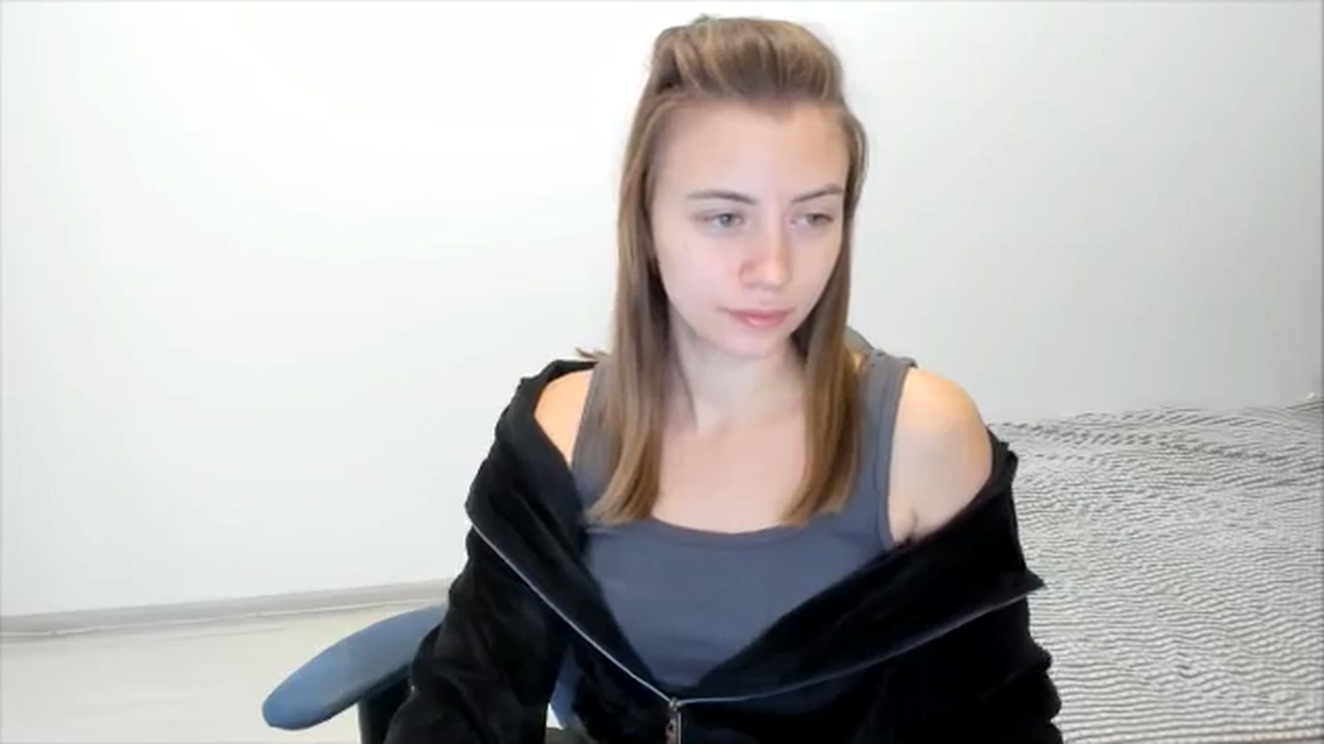 Gallery image thumbnail from Sulfate0's myfreecams stream on, 11/20/2024, 08:27 image 15 of 20