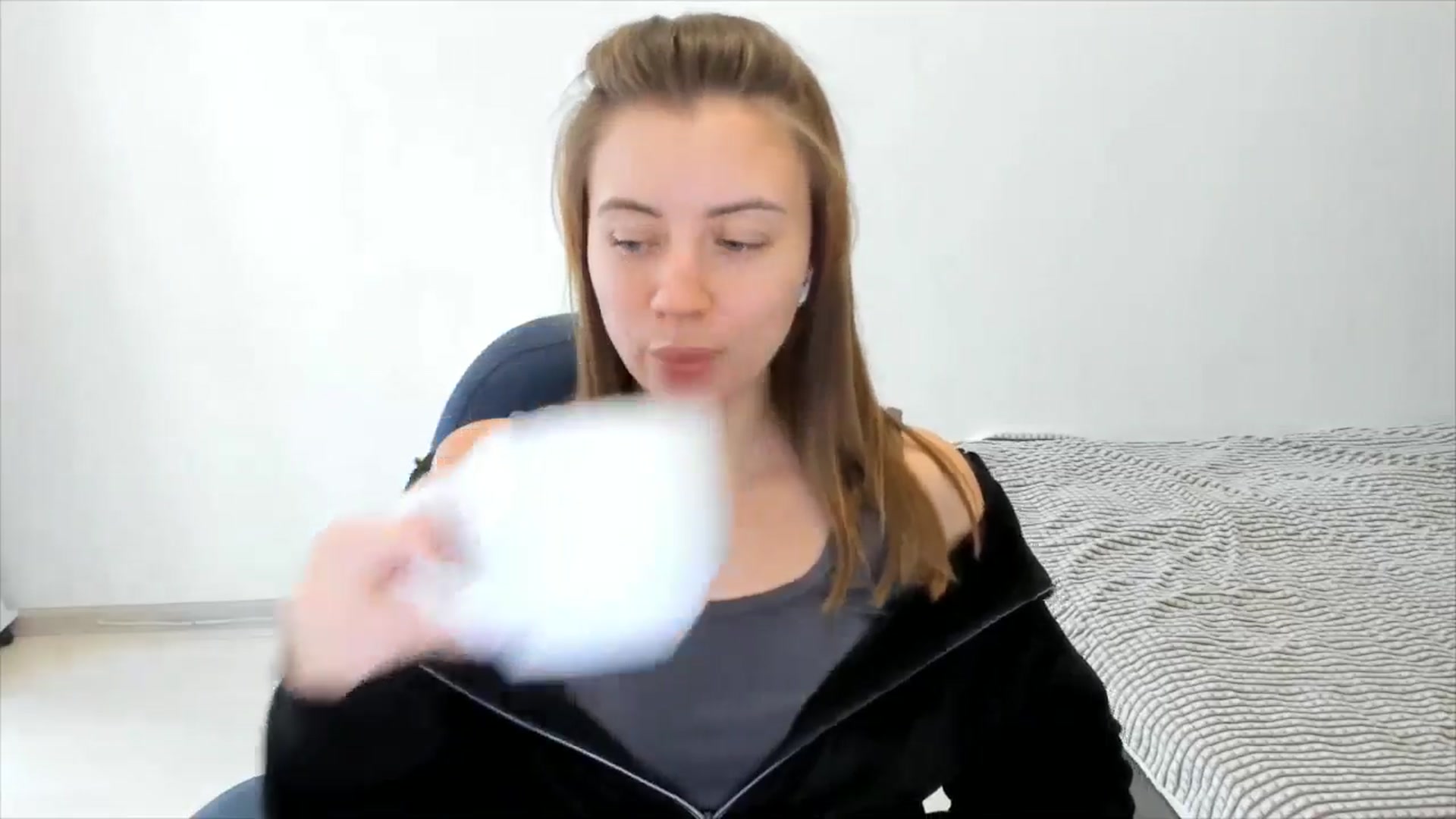 Gallery image thumbnail from Sulfate0's myfreecams stream on, 11/20/2024, 10:15 image 19 of 20