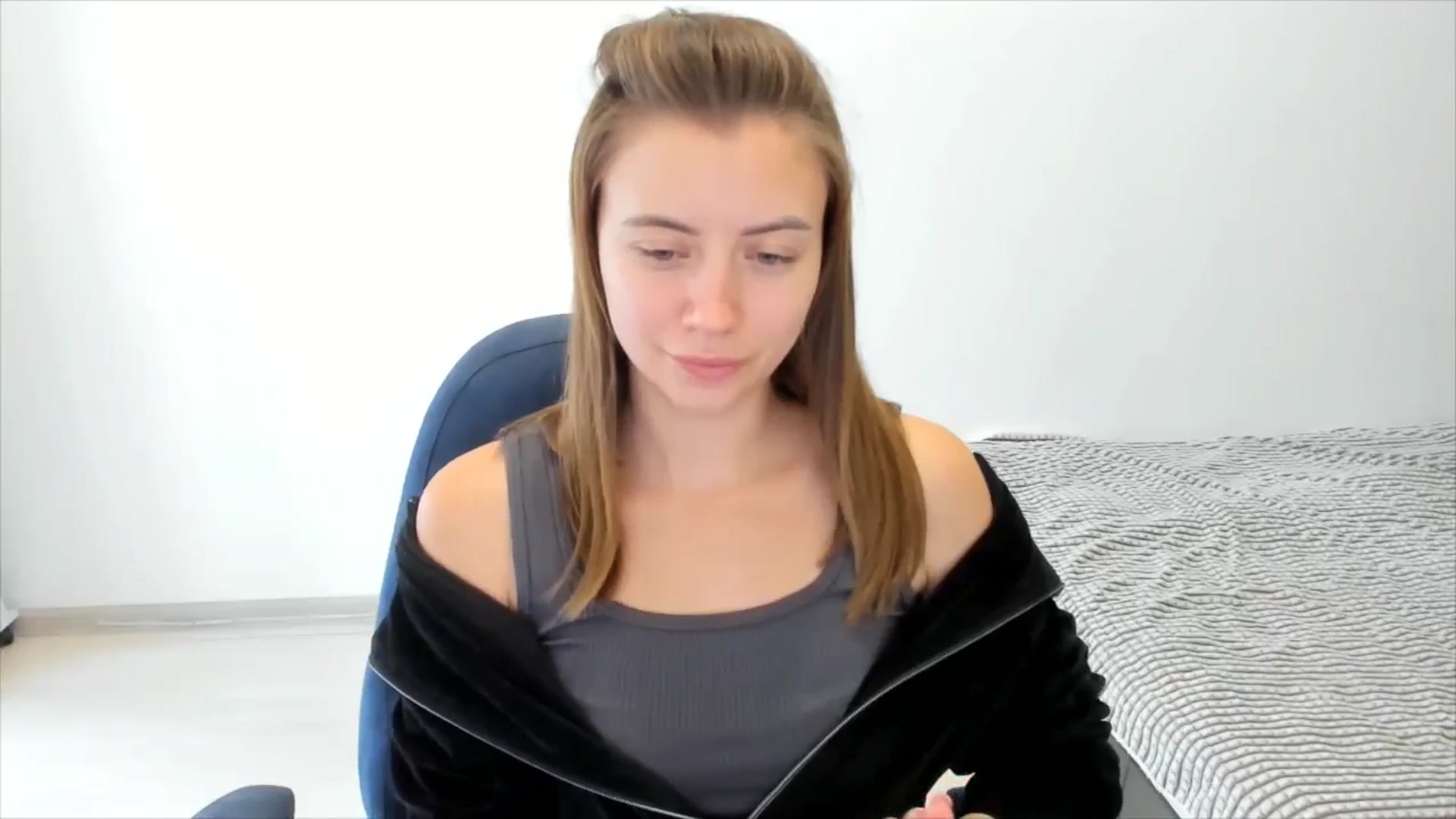 Gallery image thumbnail from Sulfate0's myfreecams stream on, 11/20/2024, 10:15 image 8 of 20