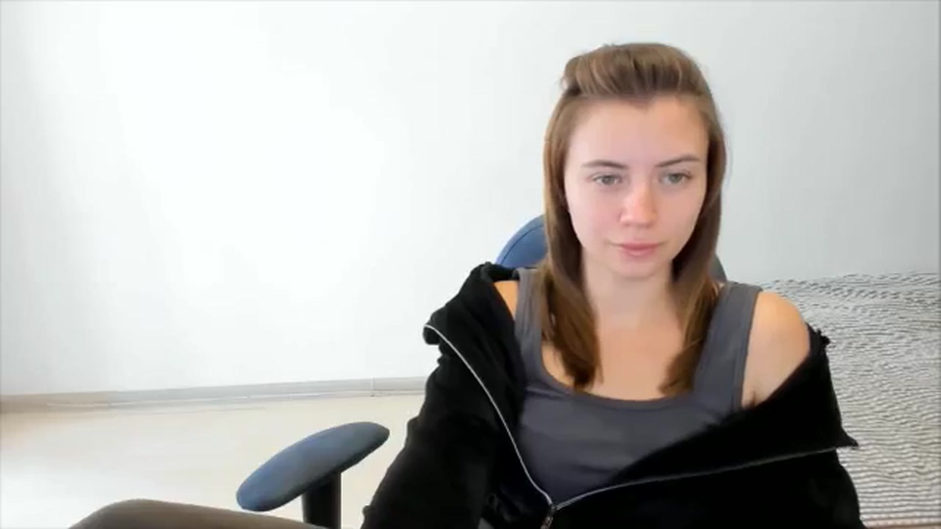 Gallery image thumbnail from Sulfate0's myfreecams stream on, 11/20/2024, 10:37 image 6 of 20