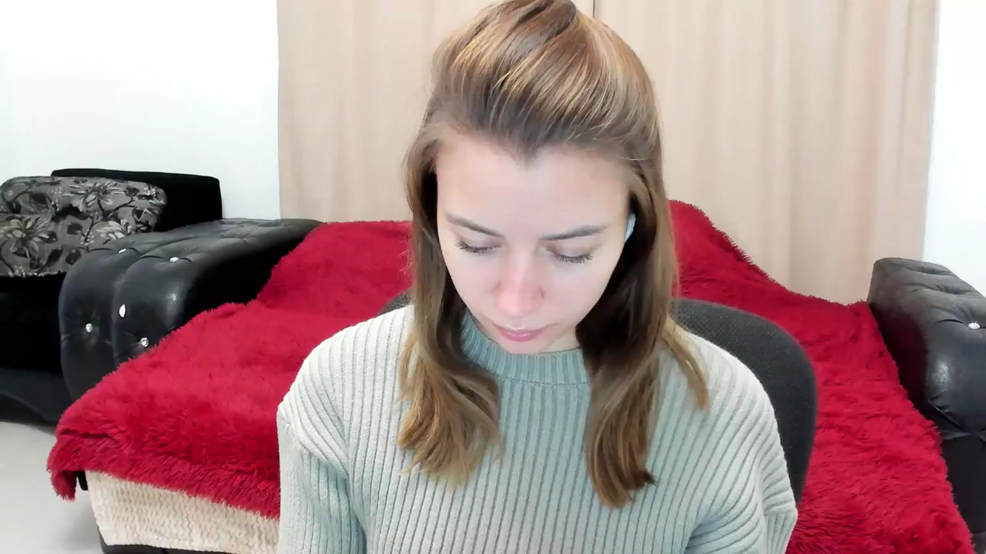 Gallery image thumbnail from Sulfate0's myfreecams stream on, 11/21/2024, 08:02 image 10 of 20