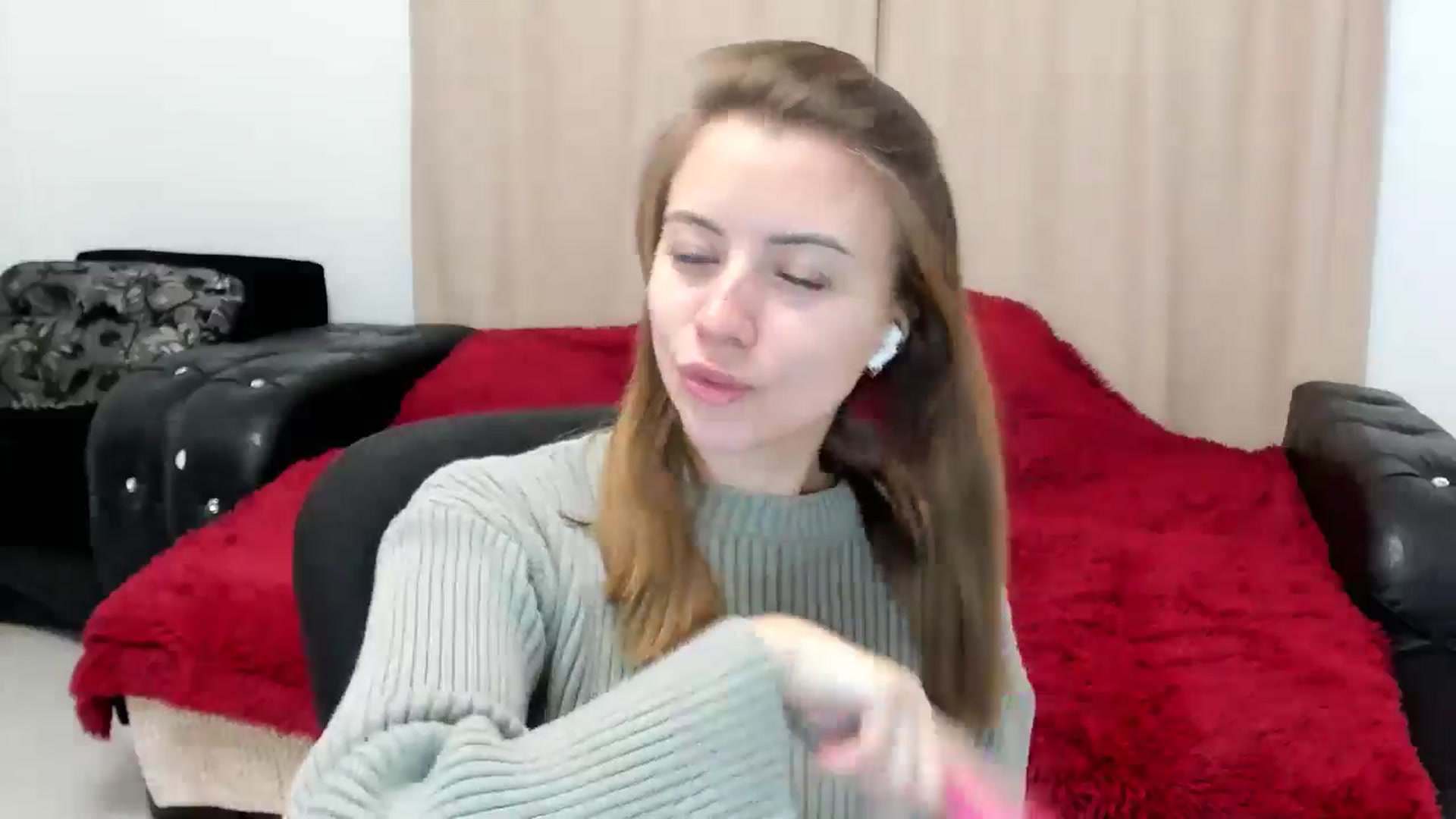 Gallery image thumbnail from Sulfate0's myfreecams stream on, 11/21/2024, 08:02 image 18 of 20
