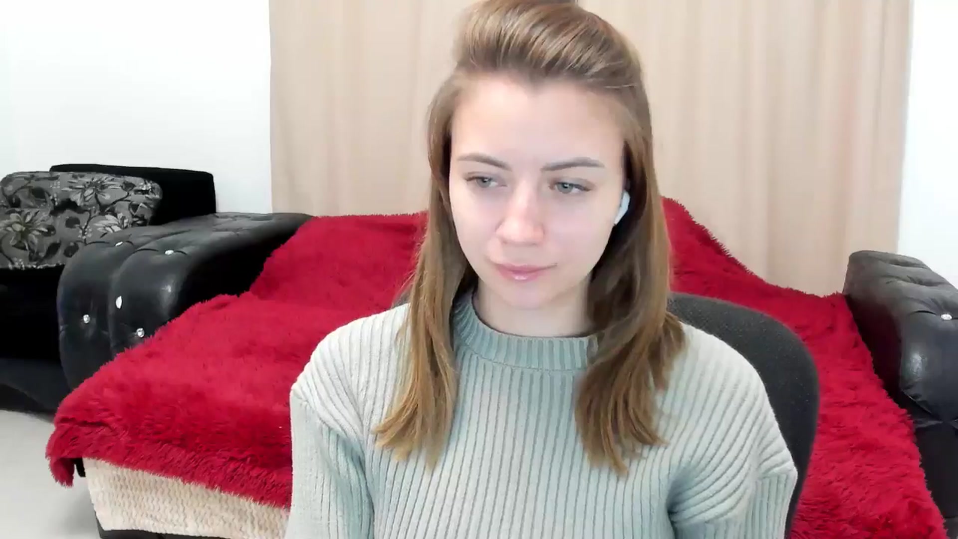 Gallery image thumbnail from Sulfate0's myfreecams stream on, 11/21/2024, 08:02 image 17 of 20