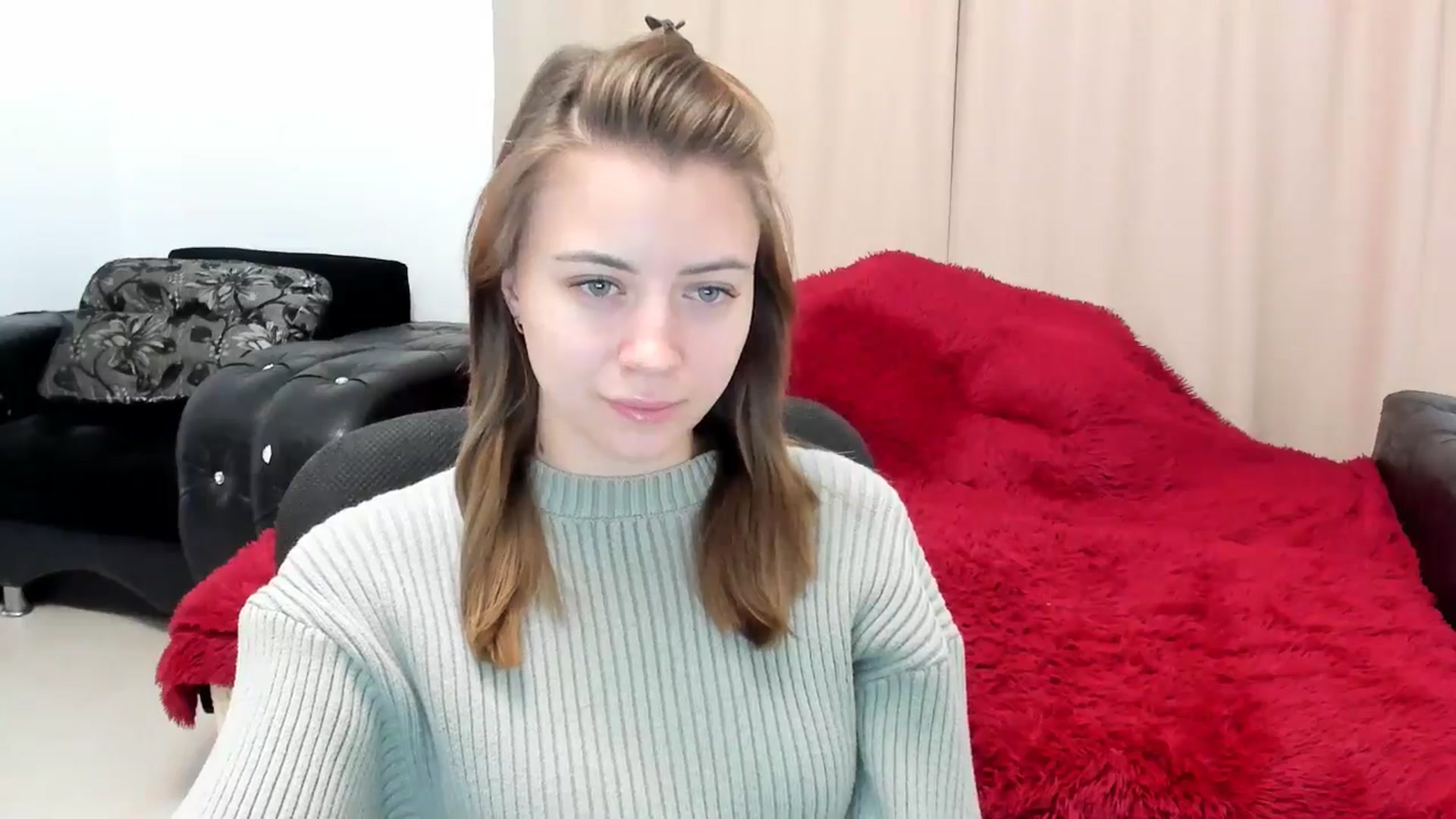 Gallery image thumbnail from Sulfate0's myfreecams stream on, 11/21/2024, 08:46 image 3 of 20