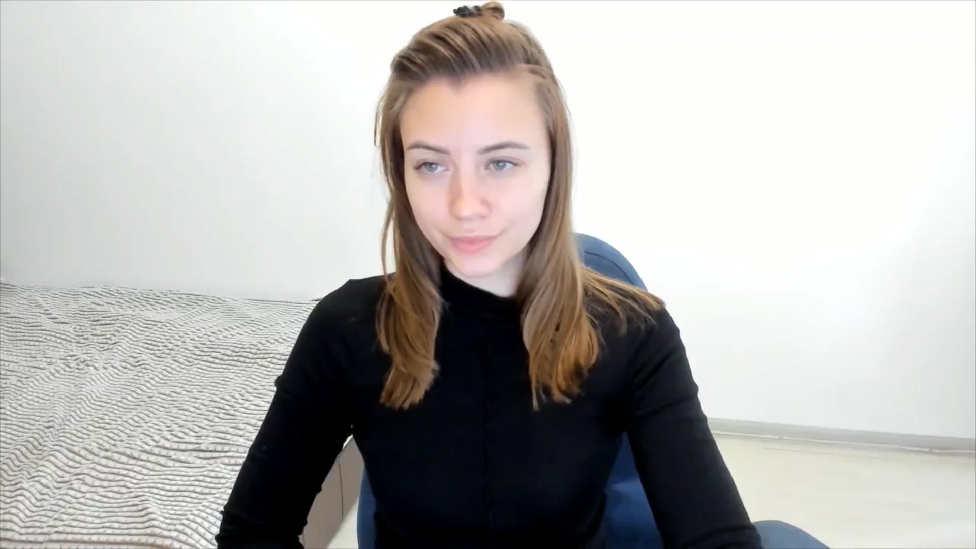 Gallery image thumbnail from Sulfate0's myfreecams stream on, 11/22/2024, 09:13 image 8 of 20