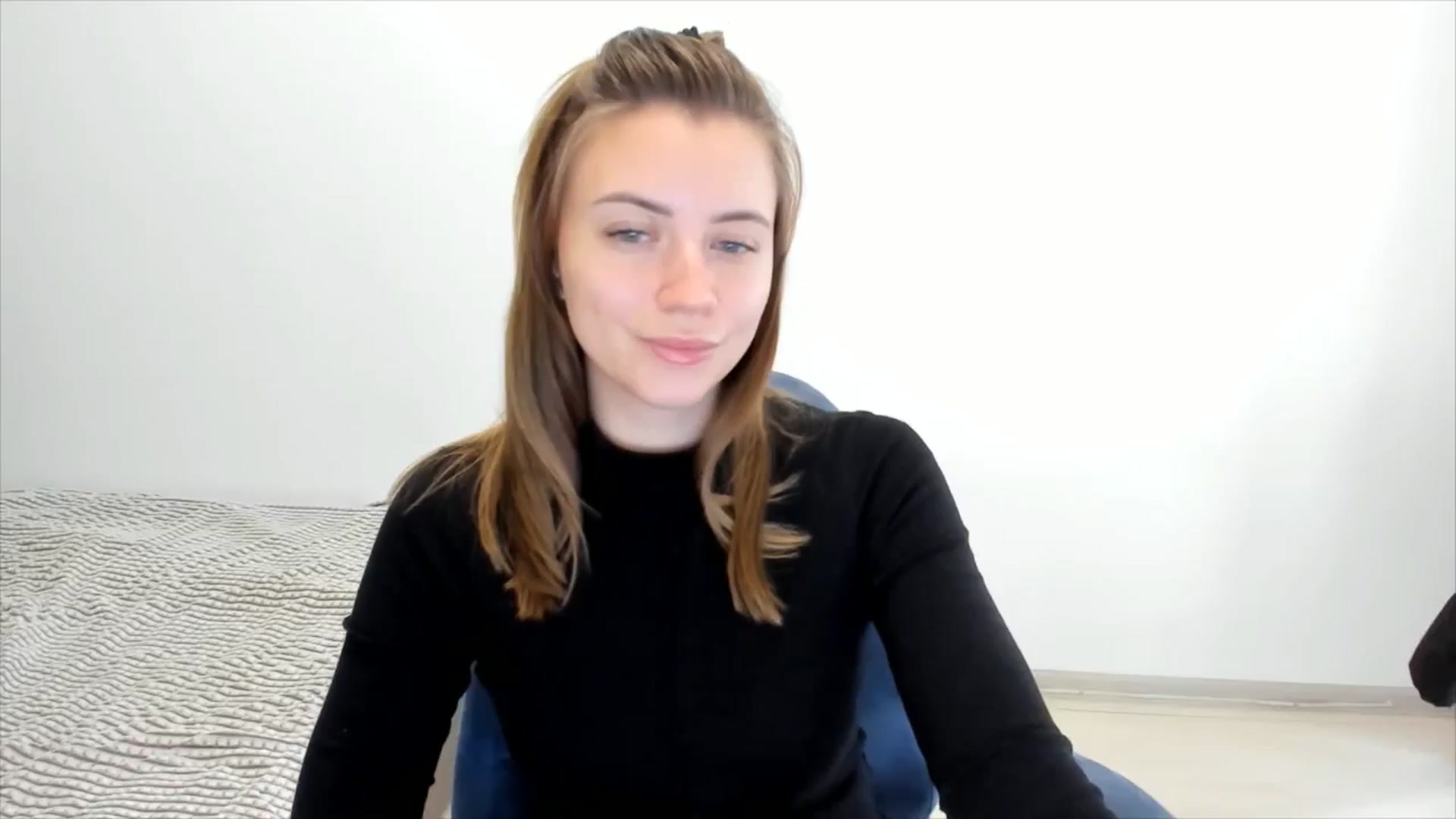 Gallery image thumbnail from Sulfate0's myfreecams stream on, 11/22/2024, 11:23 image 1 of 20
