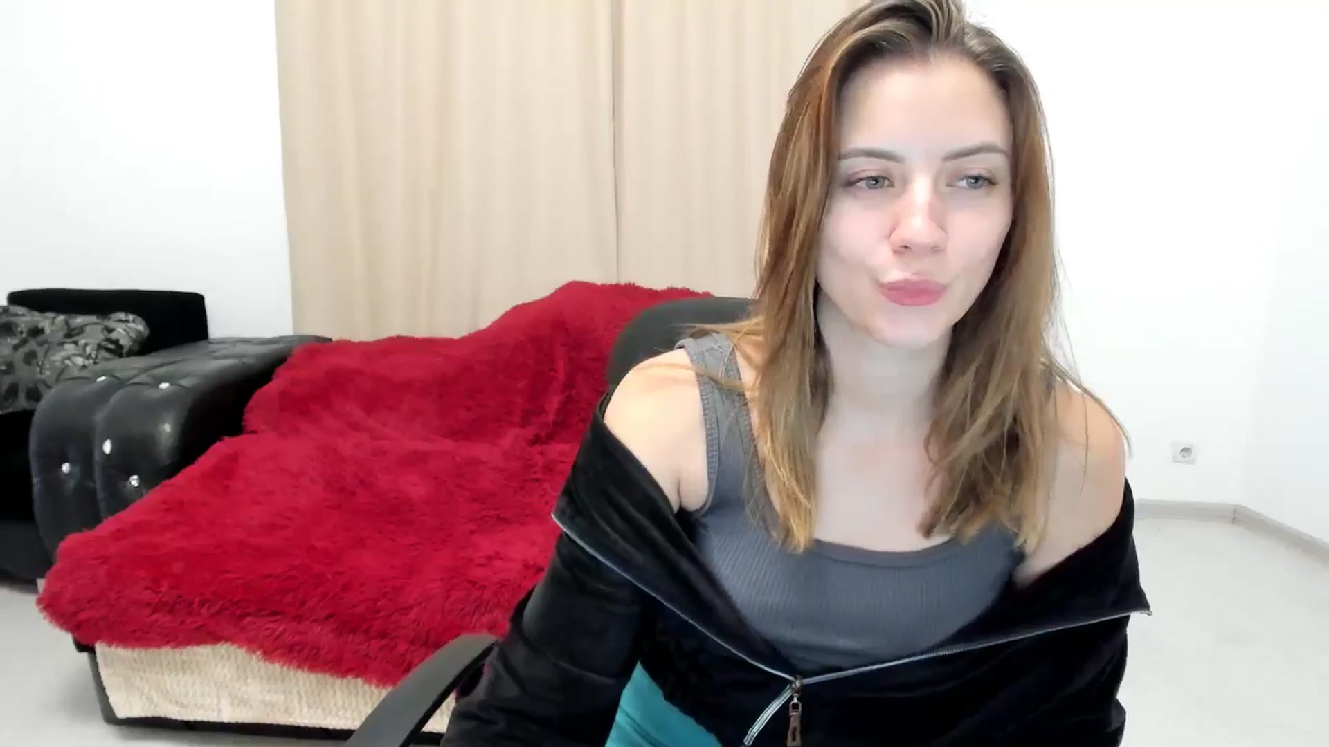 Gallery image thumbnail from Sulfate0's myfreecams stream on, 11/23/2024, 12:43 image 12 of 20
