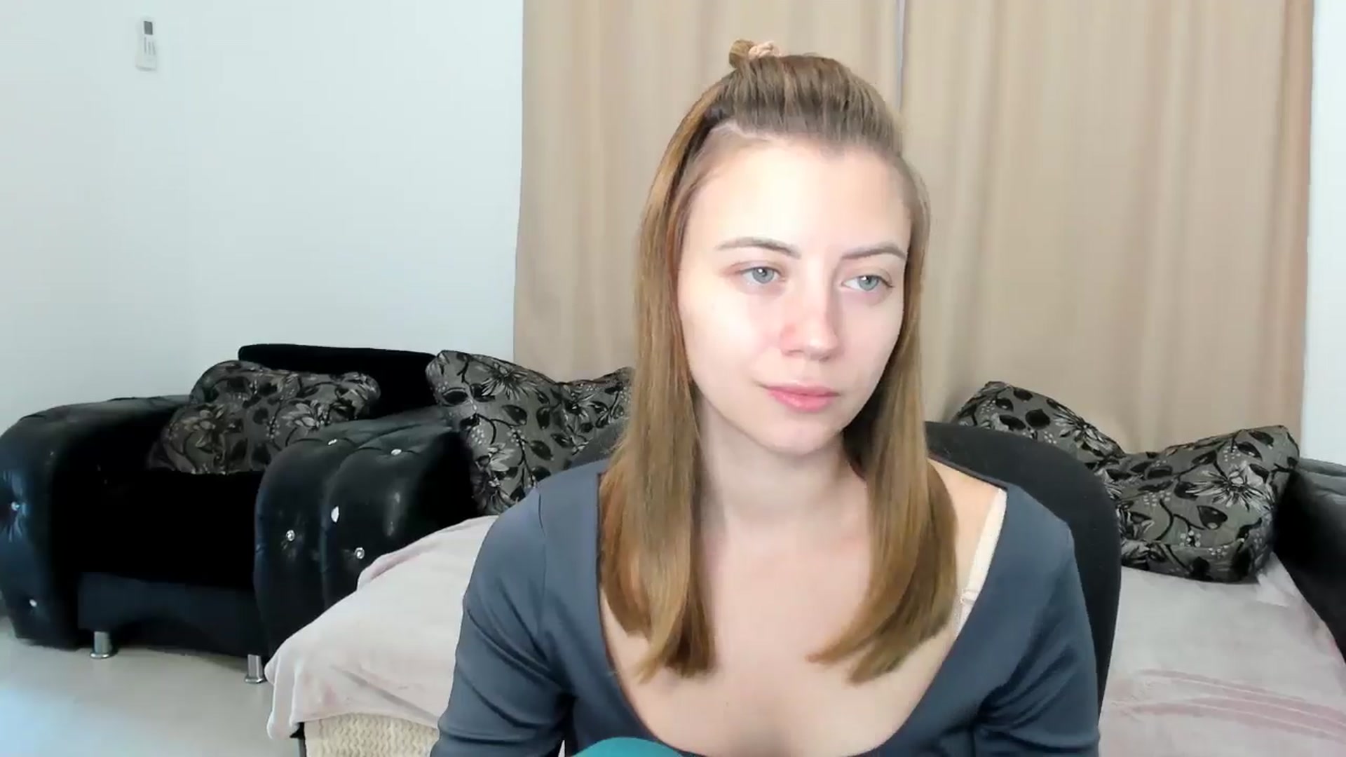 Gallery image thumbnail from Sulfate0's myfreecams stream on, 11/24/2024, 08:36 image 13 of 20