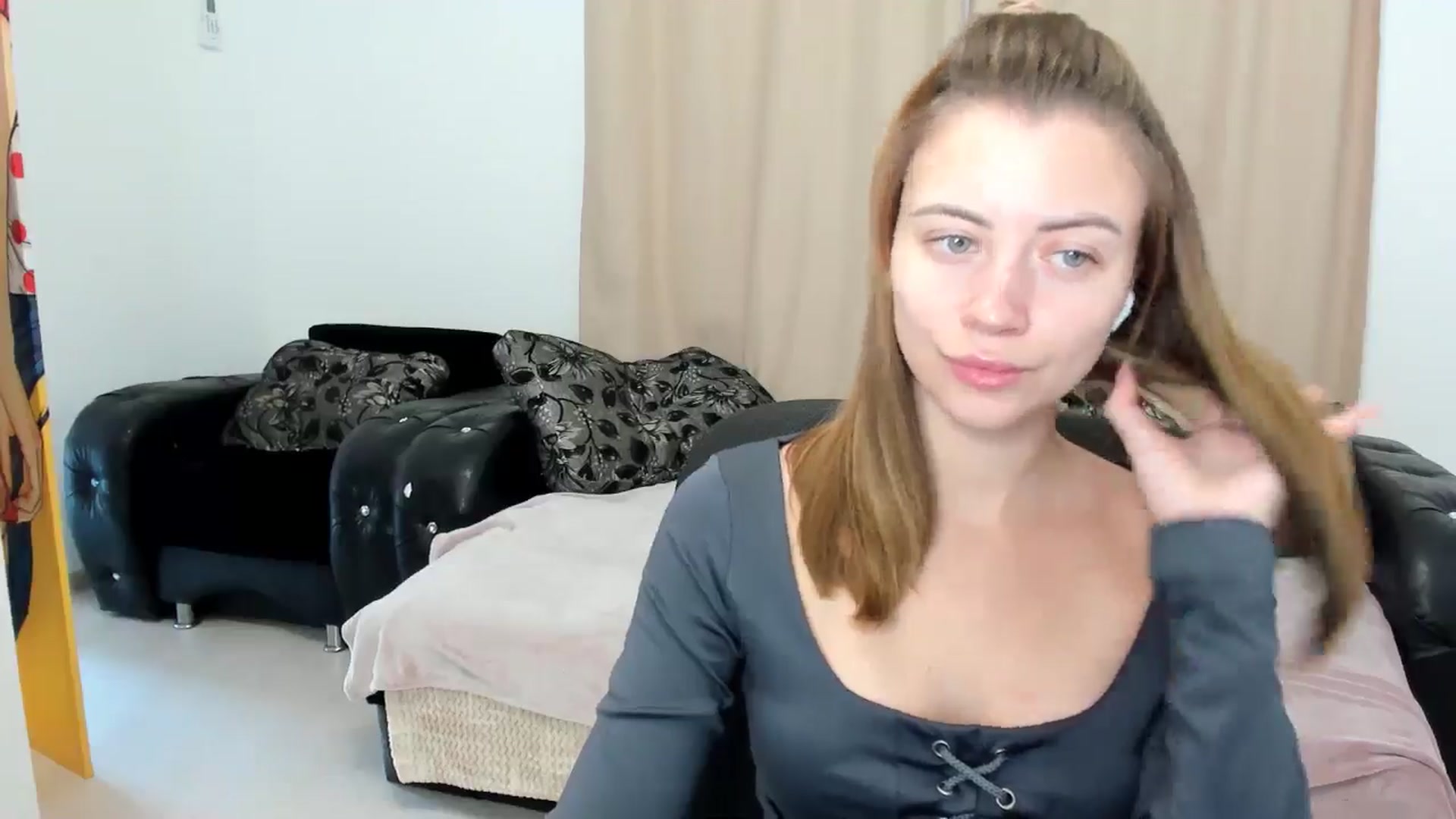Gallery image thumbnail from Sulfate0's myfreecams stream on, 11/24/2024, 09:06 image 11 of 20