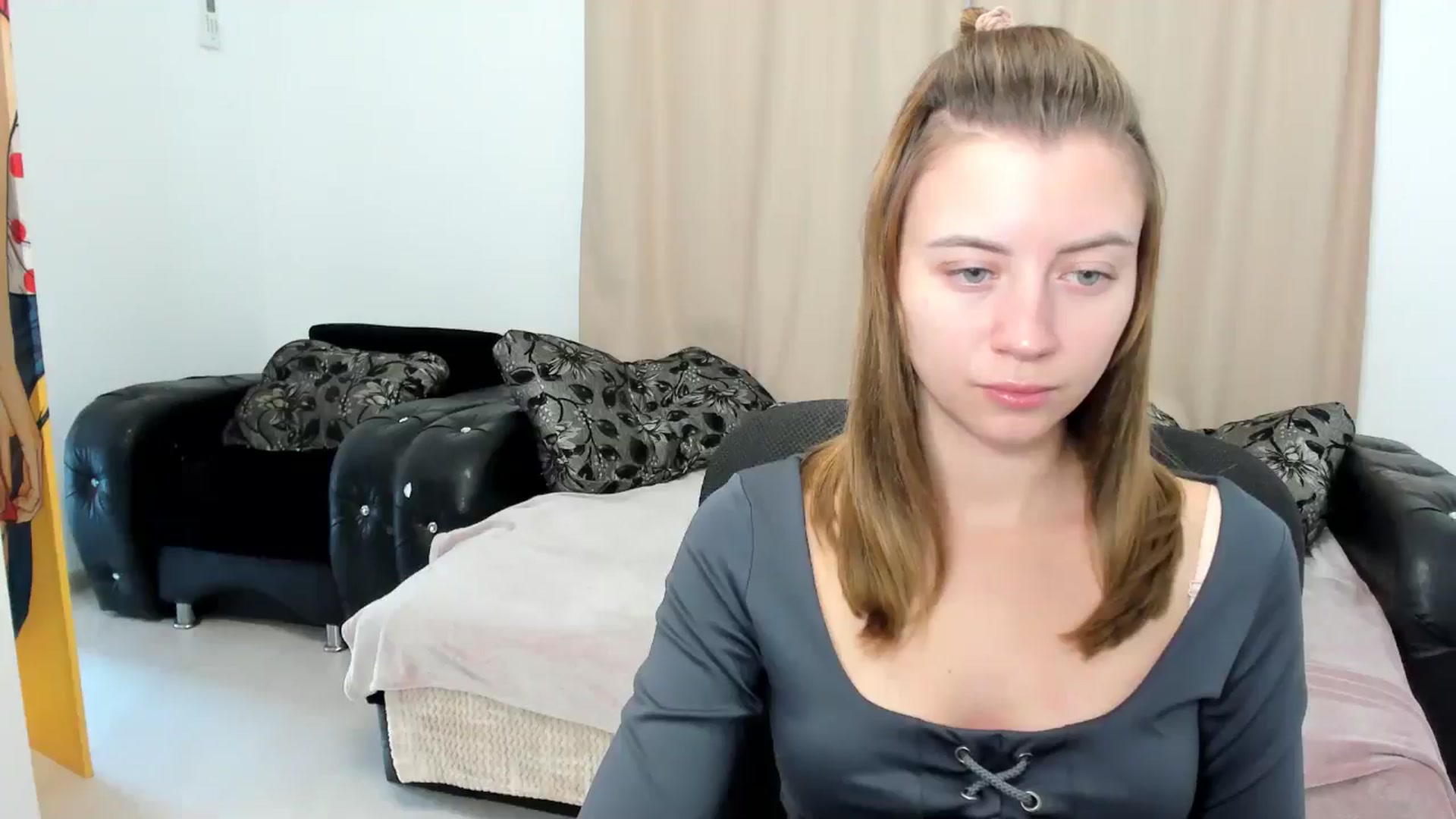 Gallery image thumbnail from Sulfate0's myfreecams stream on, 11/24/2024, 09:06 image 15 of 20