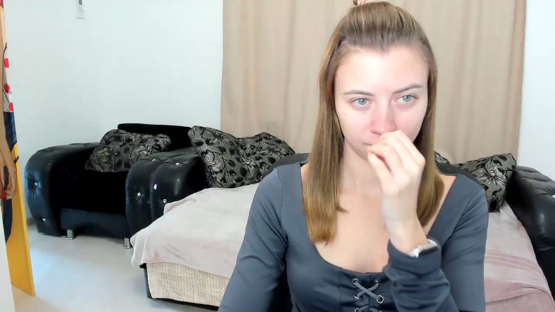 Gallery image thumbnail from Sulfate0's myfreecams stream on, 11/24/2024, 09:06 image 3 of 20