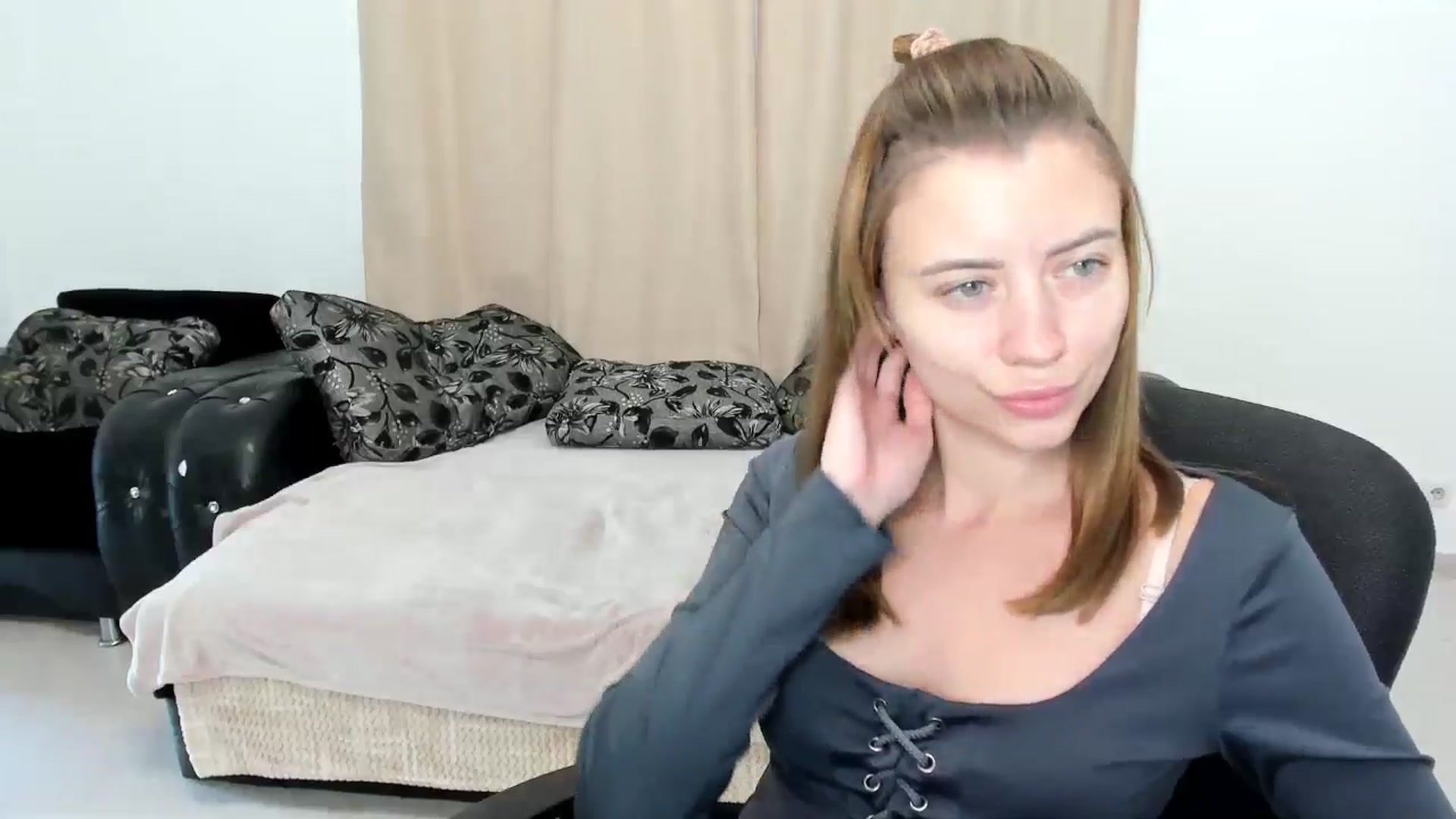 Gallery image thumbnail from Sulfate0's myfreecams stream on, 11/24/2024, 09:35 image 20 of 20