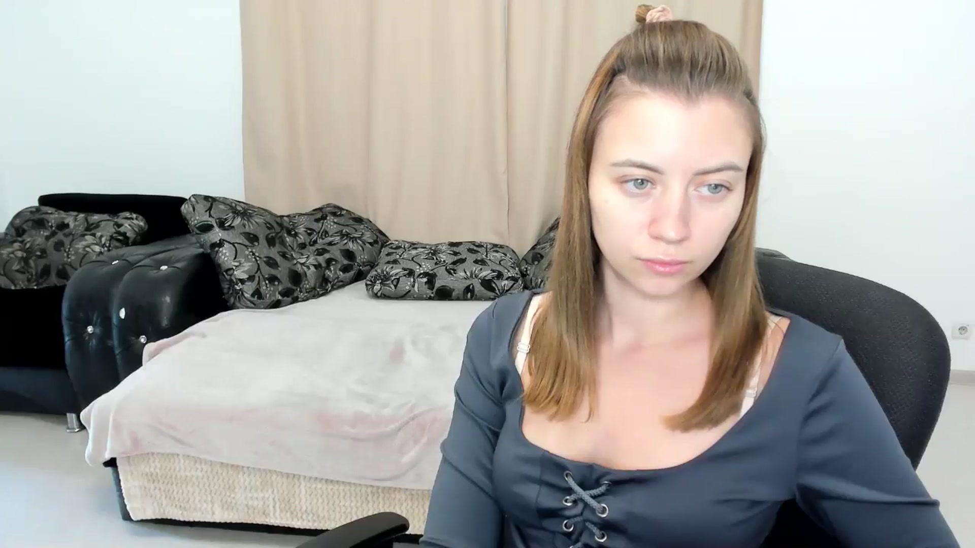 Gallery image thumbnail from Sulfate0's myfreecams stream on, 11/24/2024, 09:35 image 19 of 20