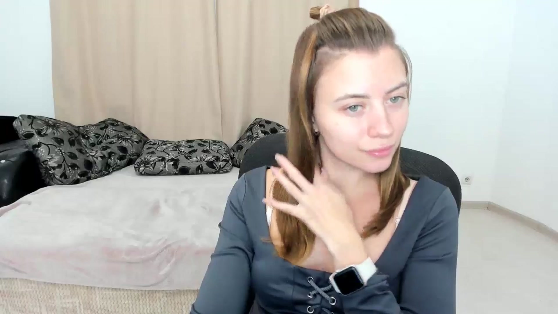 Gallery image thumbnail from Sulfate0's myfreecams stream on, 11/24/2024, 10:14 image 11 of 20
